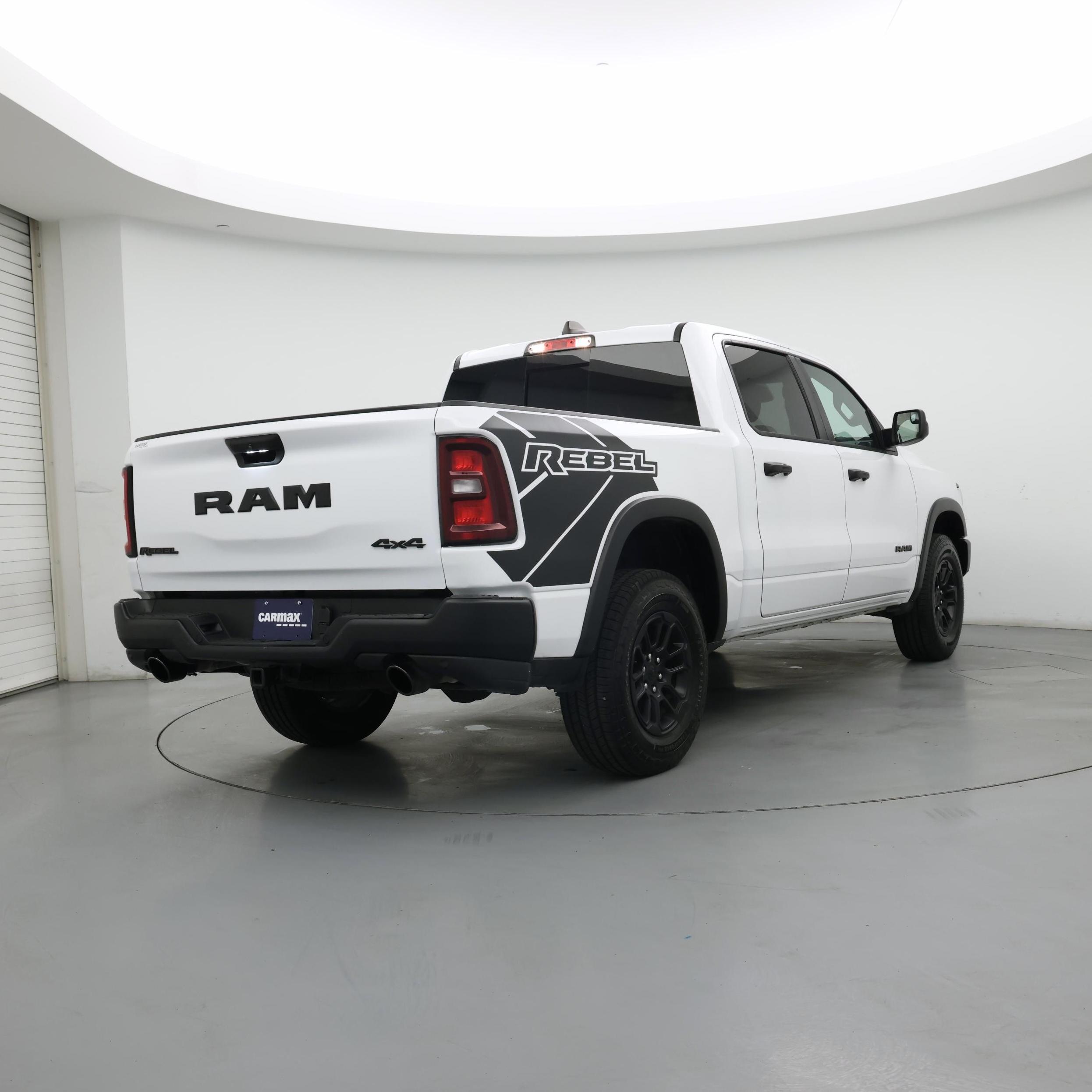 Thumbnail: 2025 RAM 1500 - 8
