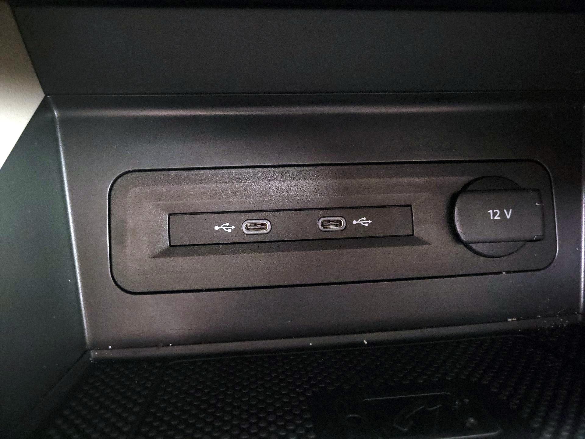 Thumbnail: 2022 Volkswagen Atlas - 18