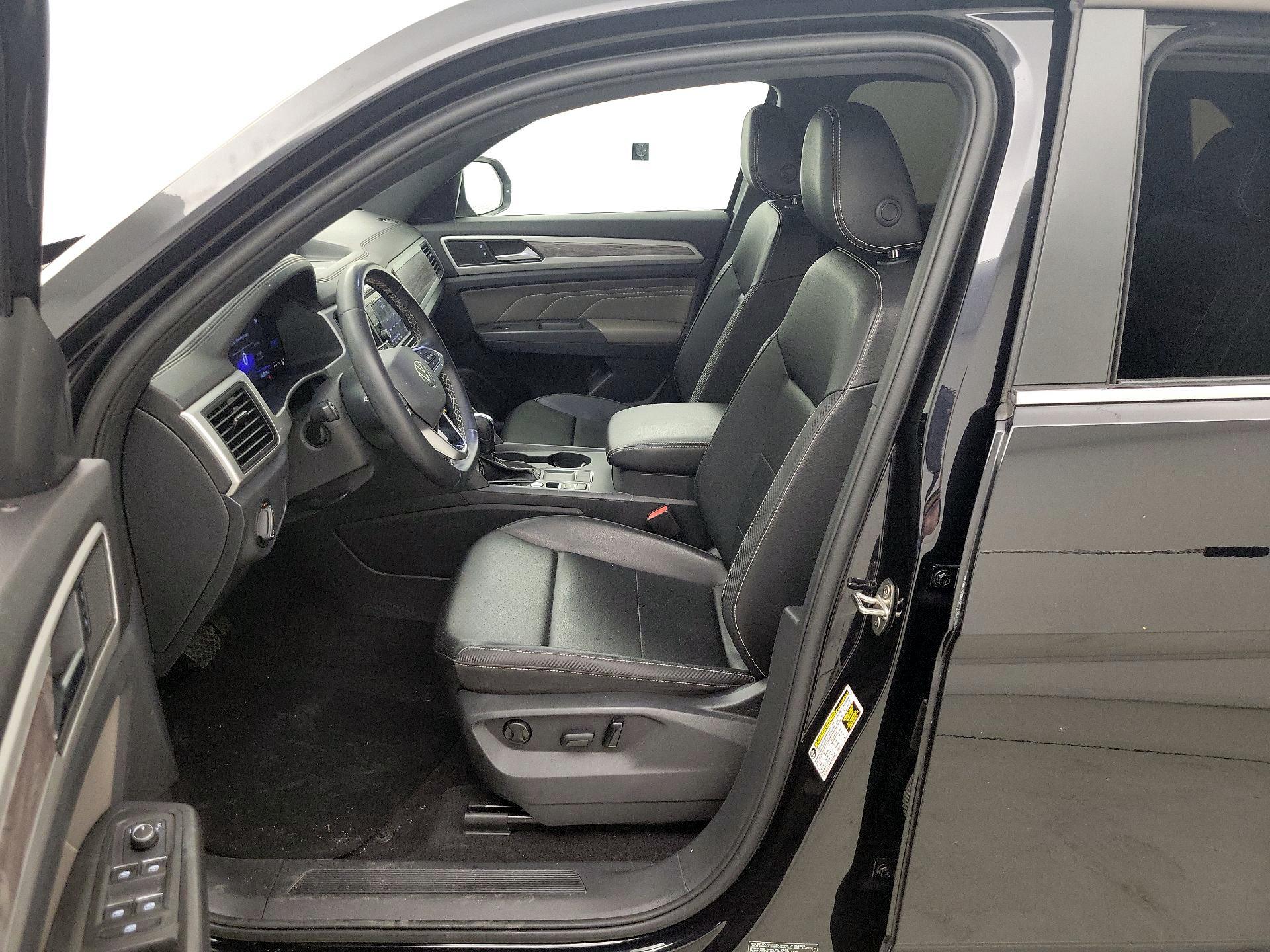 Thumbnail: 2022 Volkswagen Atlas - 11