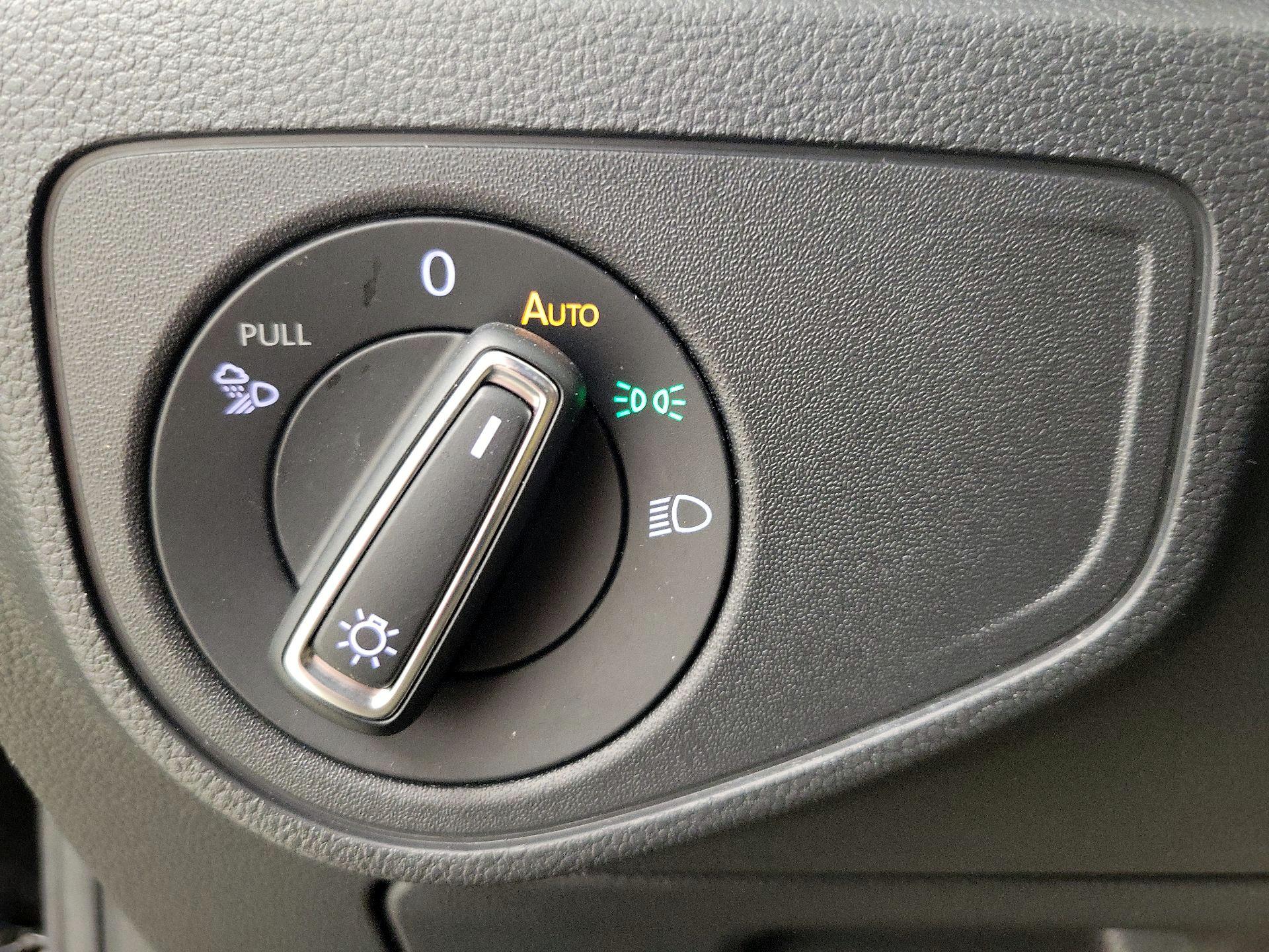 Thumbnail: 2022 Volkswagen Atlas - 13