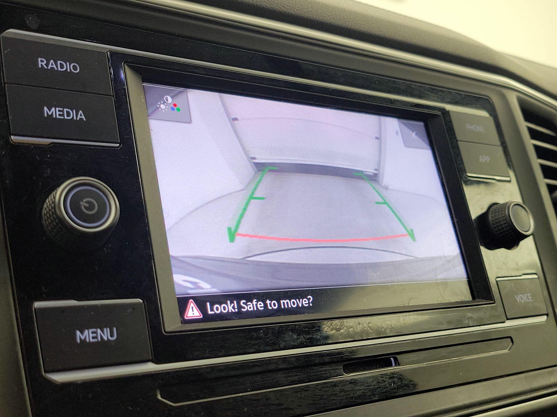 Thumbnail: 2022 Volkswagen Atlas - 14