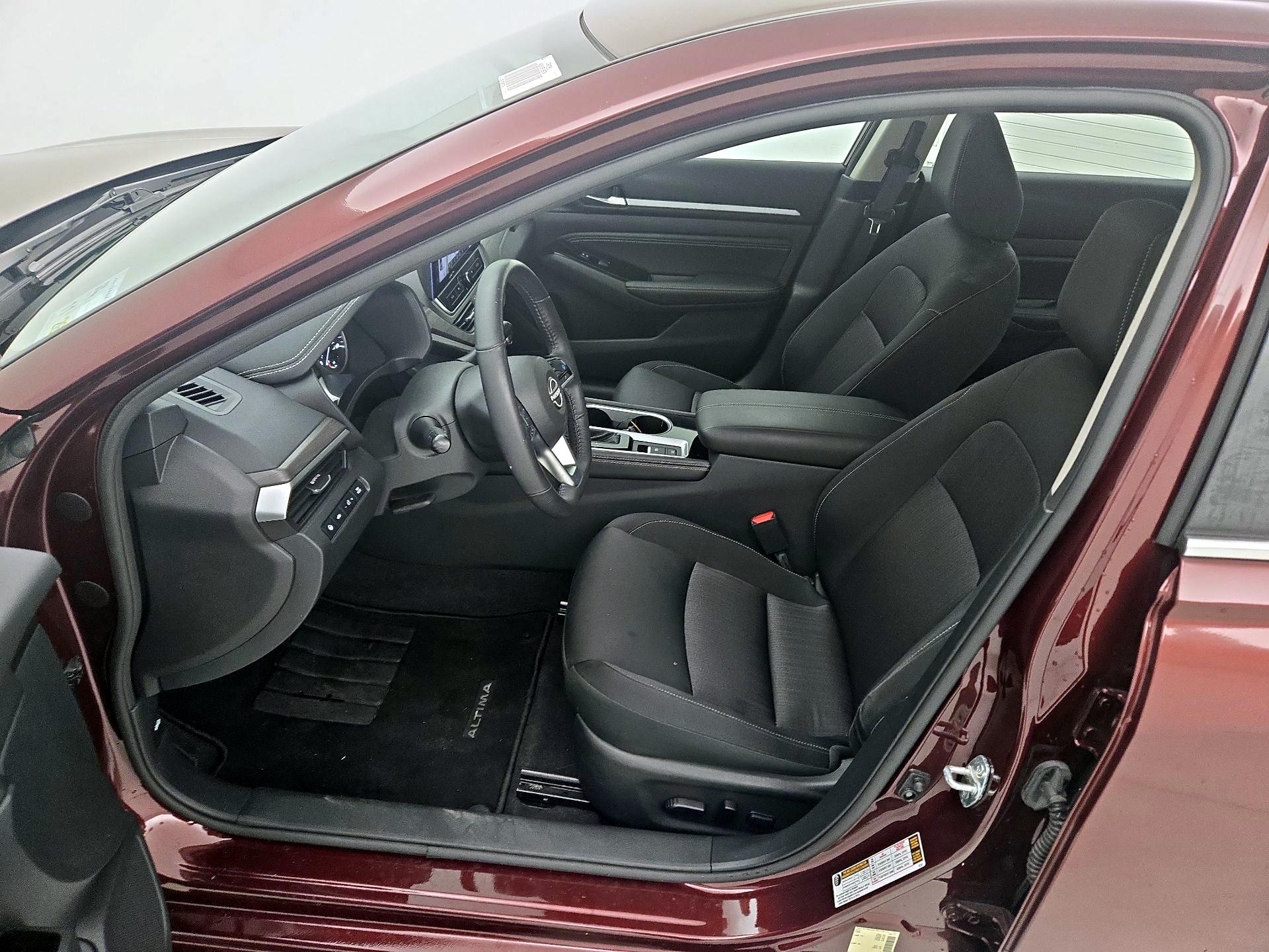 Thumbnail: 2023 Nissan Altima - 11