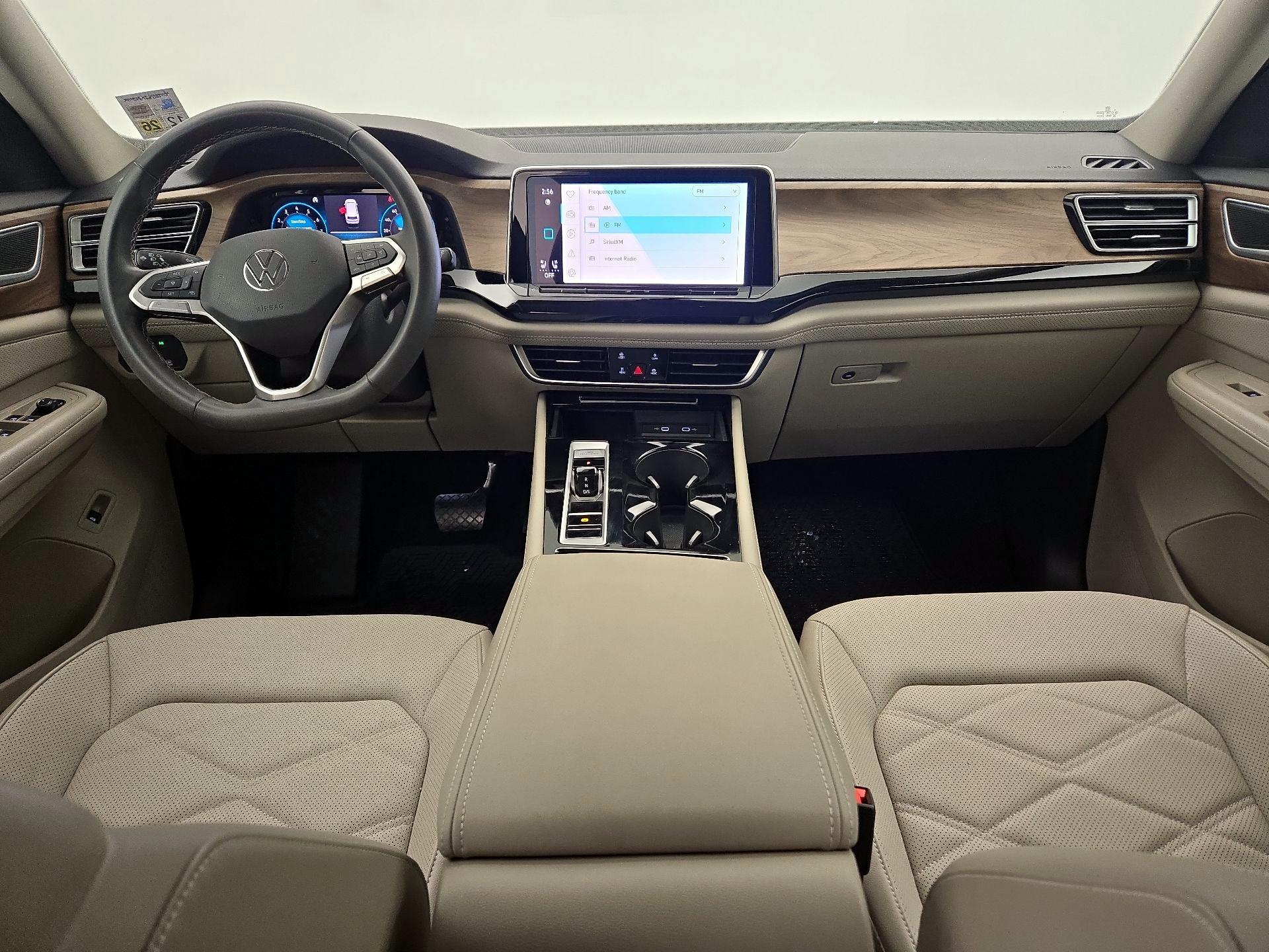 Thumbnail: 2024 Volkswagen Atlas - 9