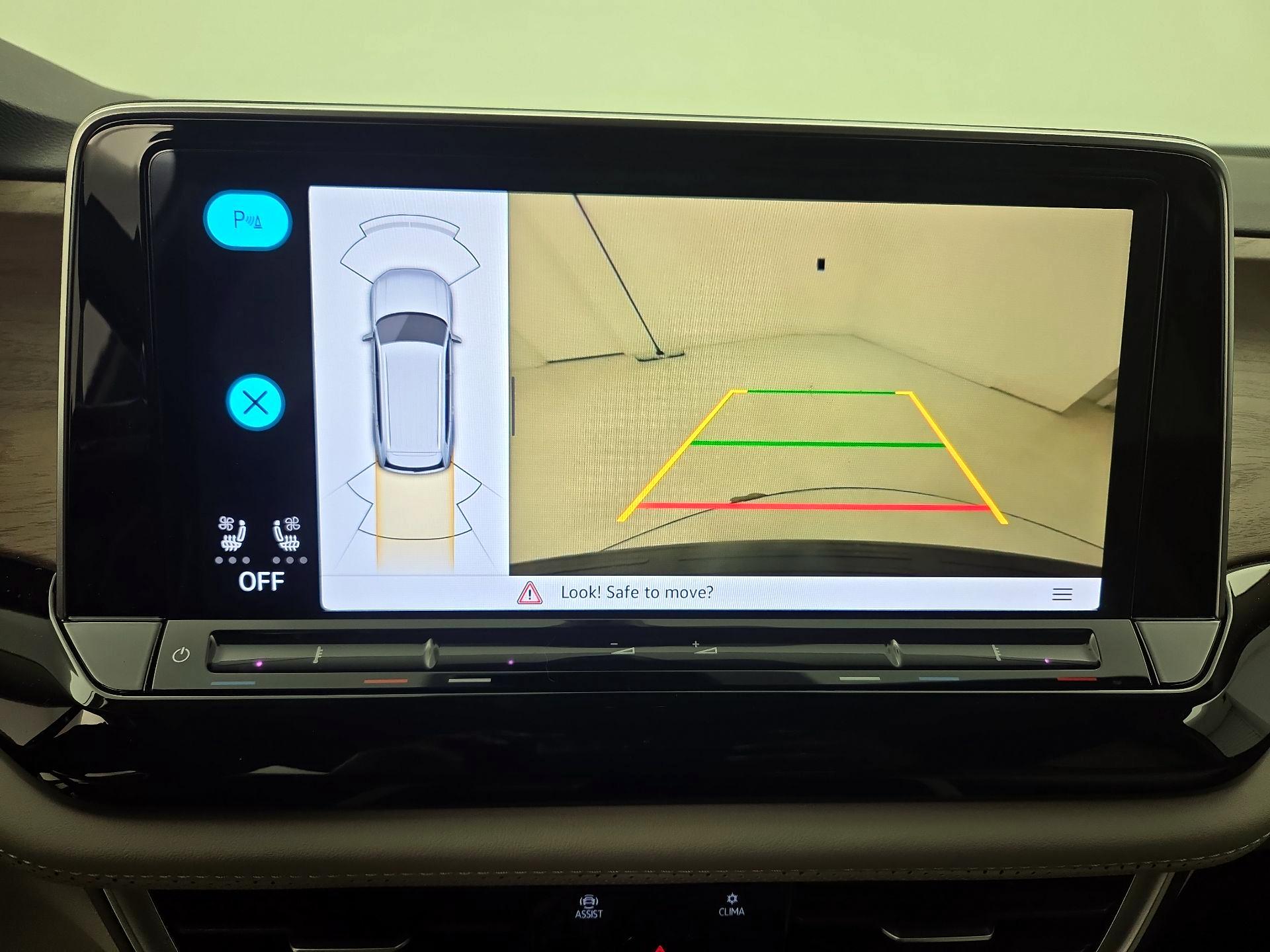 Thumbnail: 2024 Volkswagen Atlas - 14