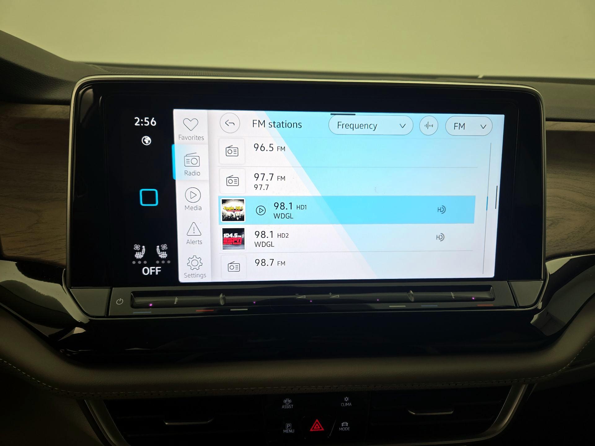 Thumbnail: 2024 Volkswagen Atlas - 15