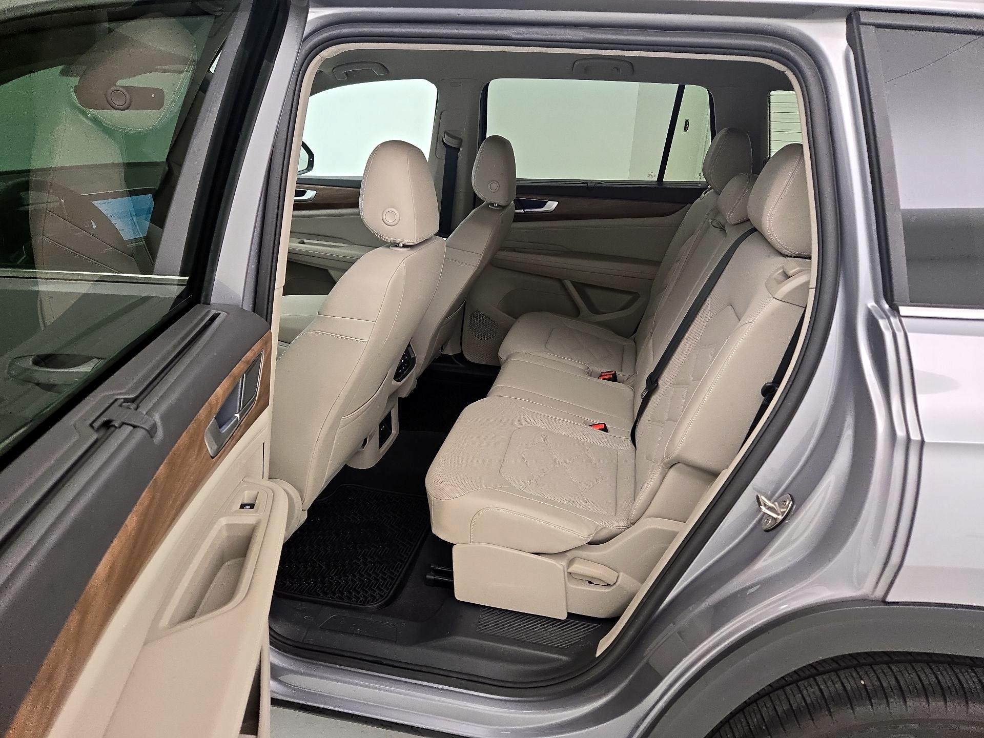 Thumbnail: 2024 Volkswagen Atlas - 19