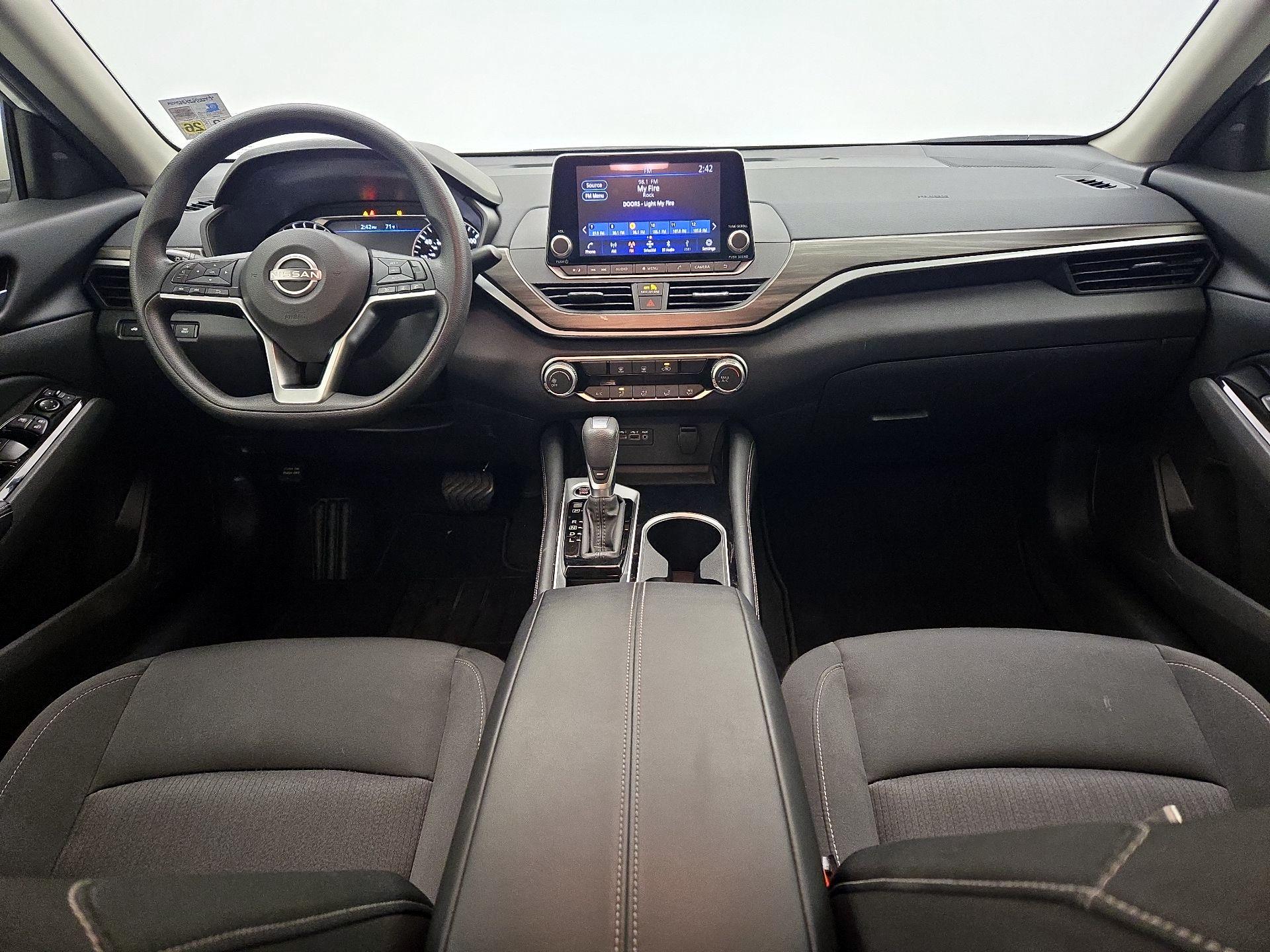 Thumbnail: 2023 Nissan Altima - 9