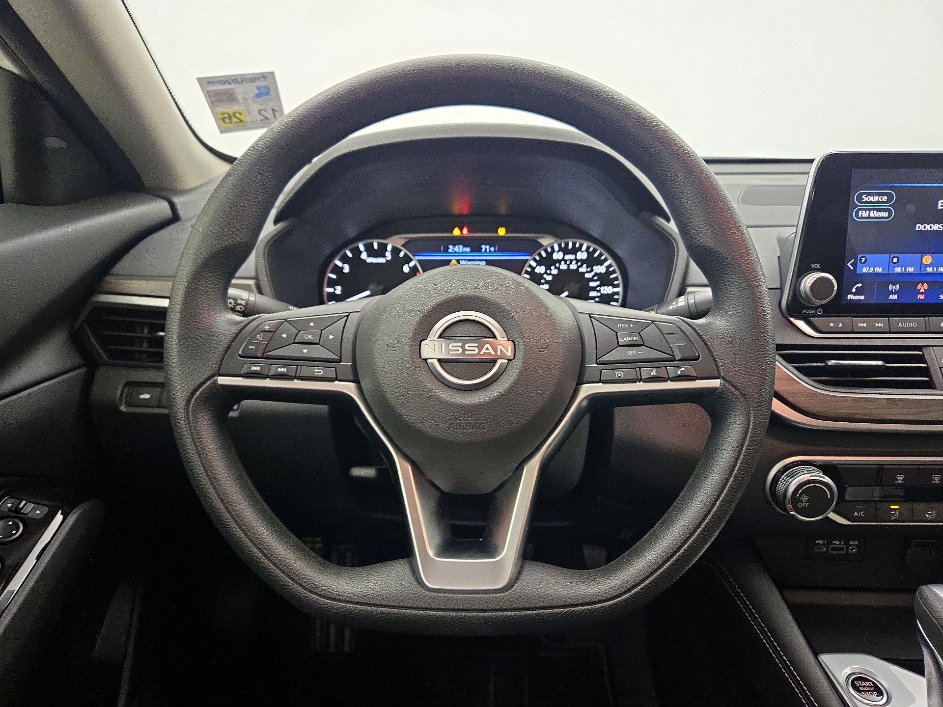 Thumbnail: 2023 Nissan Altima - 10