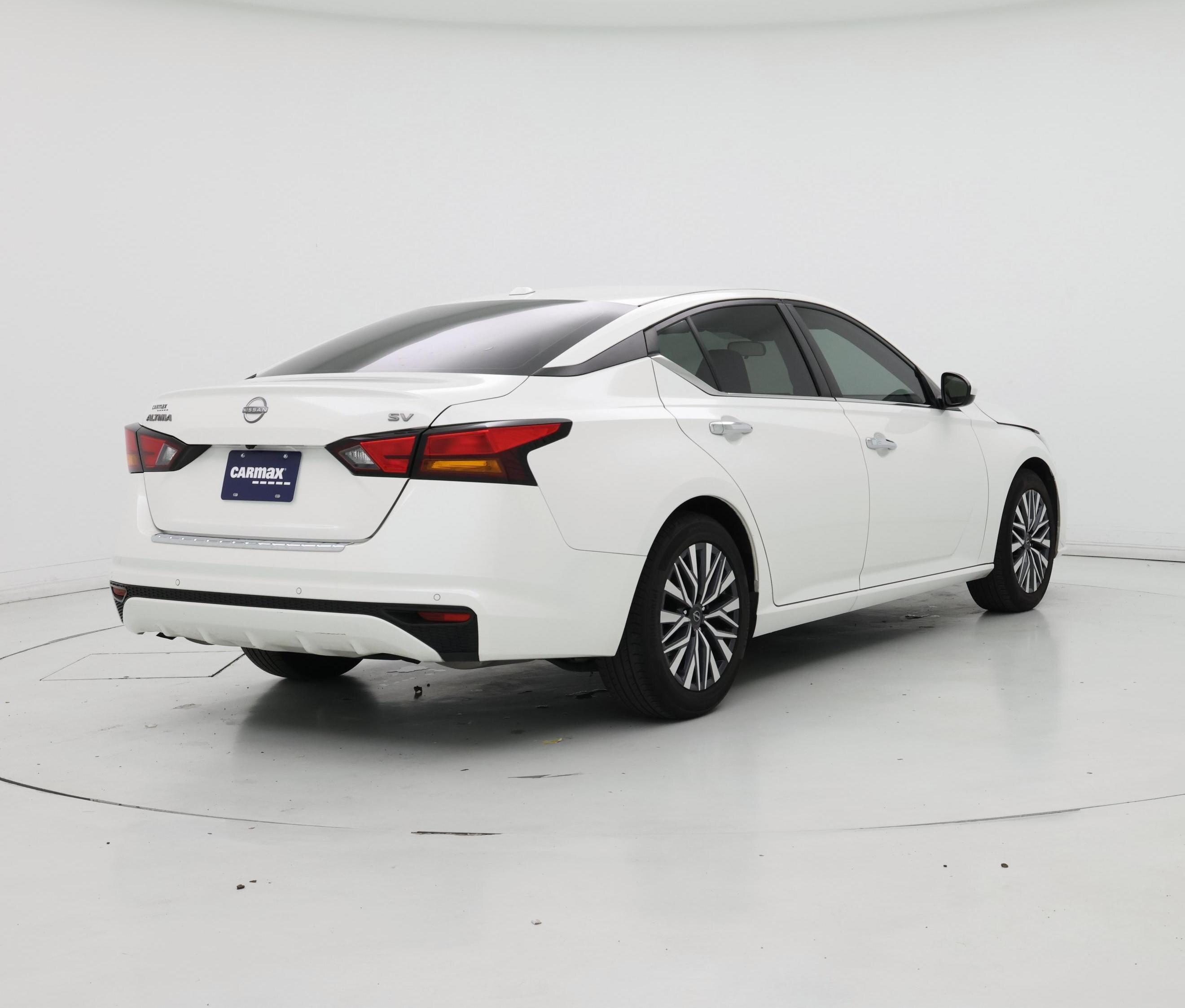 Thumbnail: 2023 Nissan Altima - 8