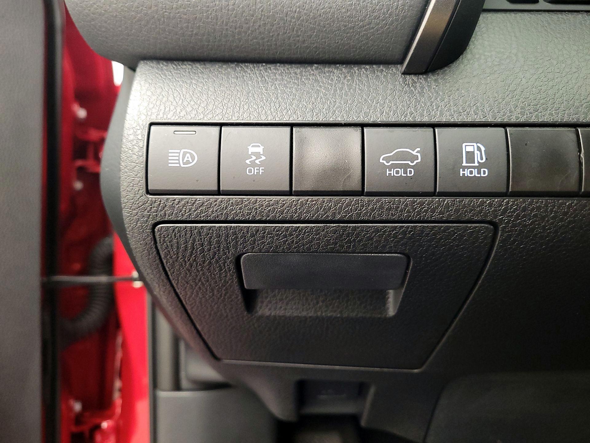 Thumbnail: 2023 Toyota Camry - 13