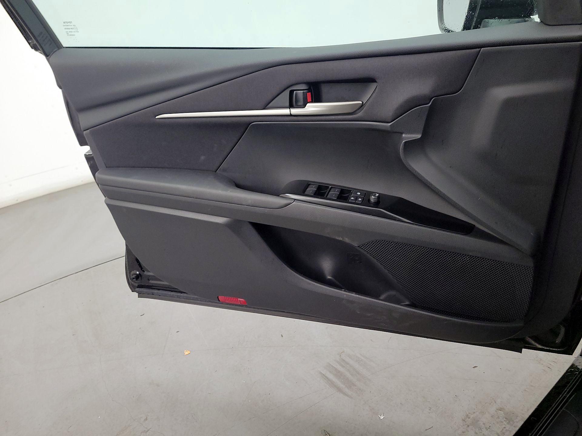 Thumbnail: 2025 Toyota Camry - 12