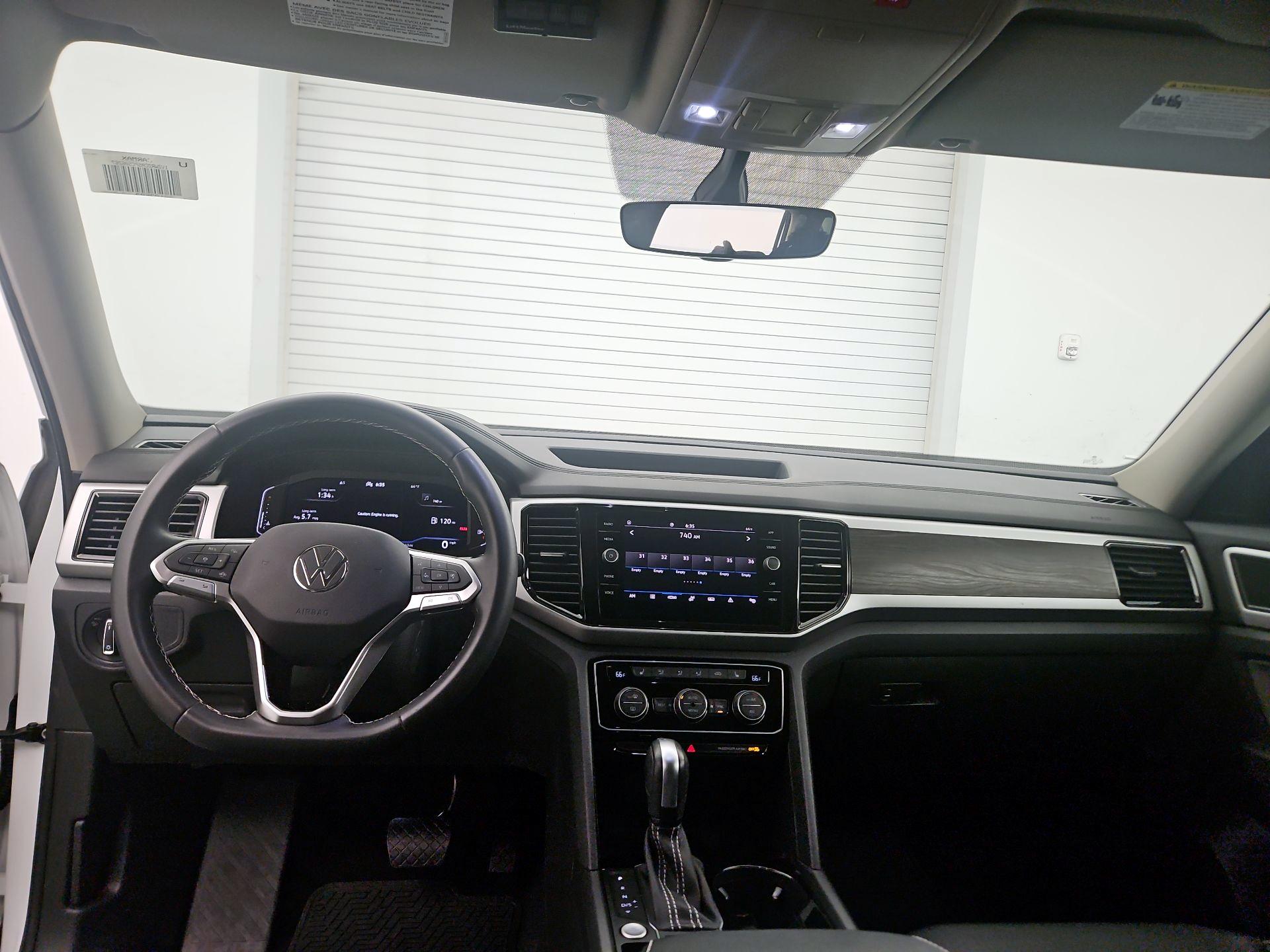 Thumbnail: 2023 Volkswagen Atlas - 9