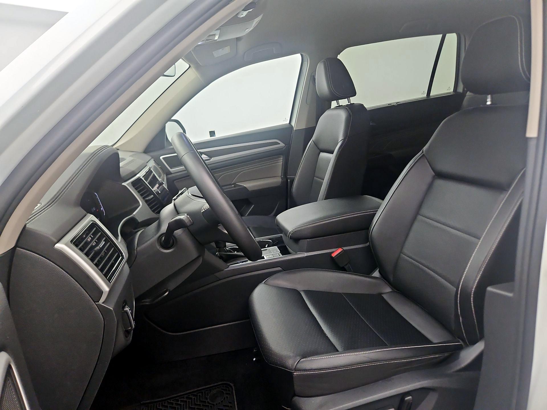 Thumbnail: 2023 Volkswagen Atlas - 11