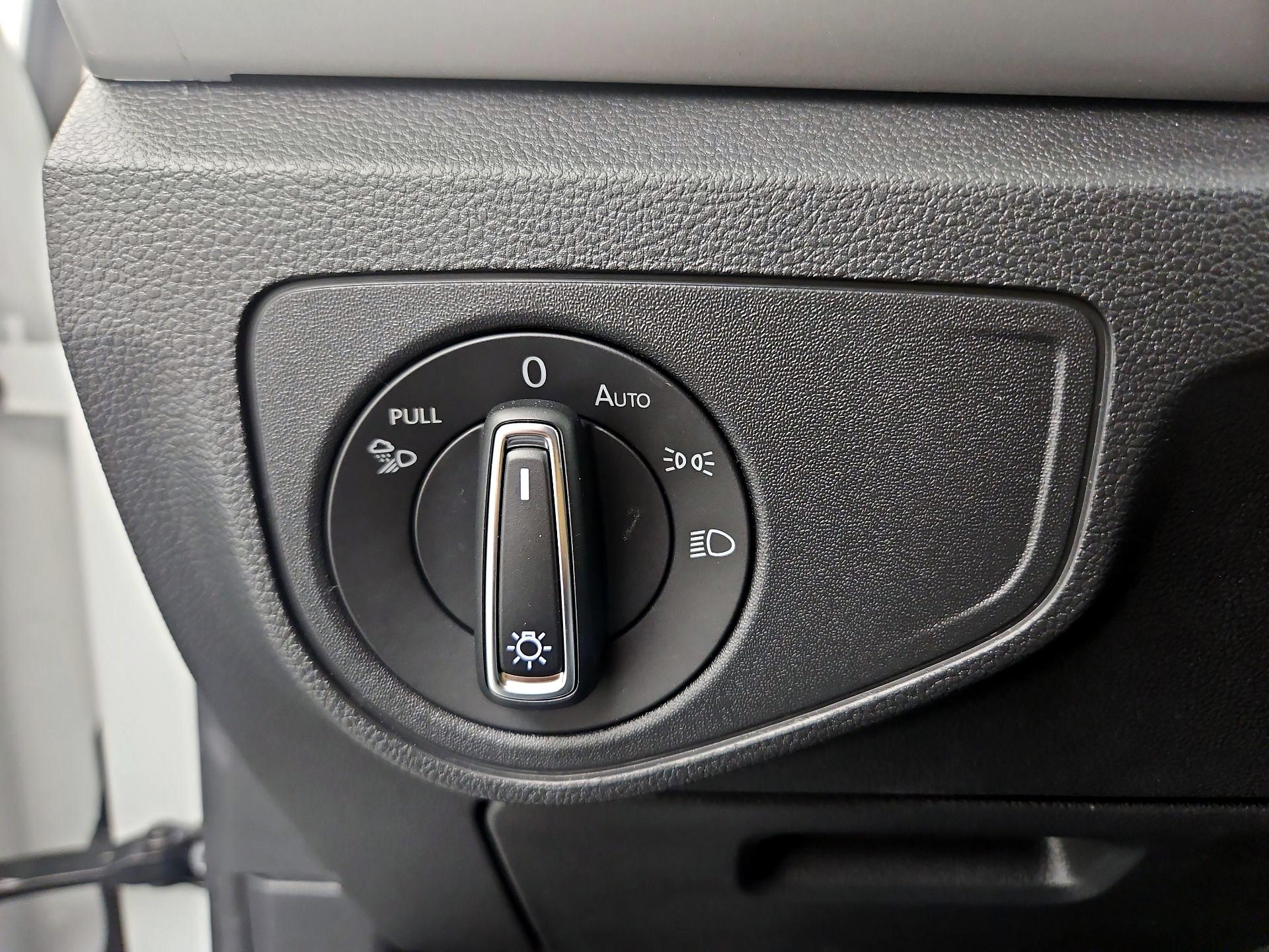 Thumbnail: 2023 Volkswagen Atlas - 13