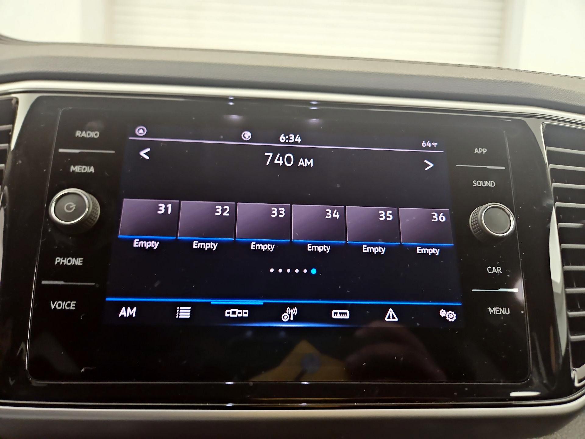 Thumbnail: 2023 Volkswagen Atlas - 15