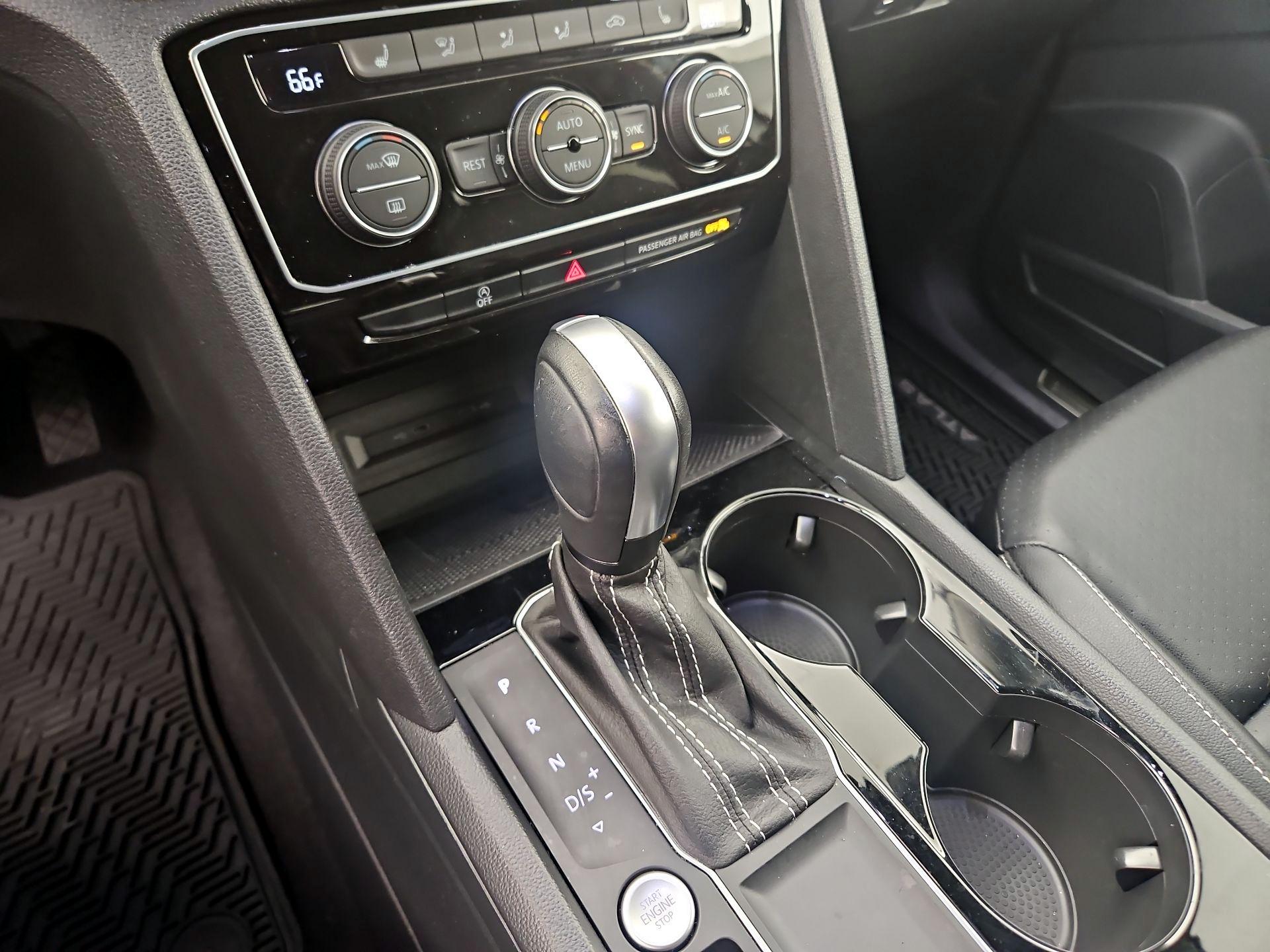 Thumbnail: 2023 Volkswagen Atlas - 17