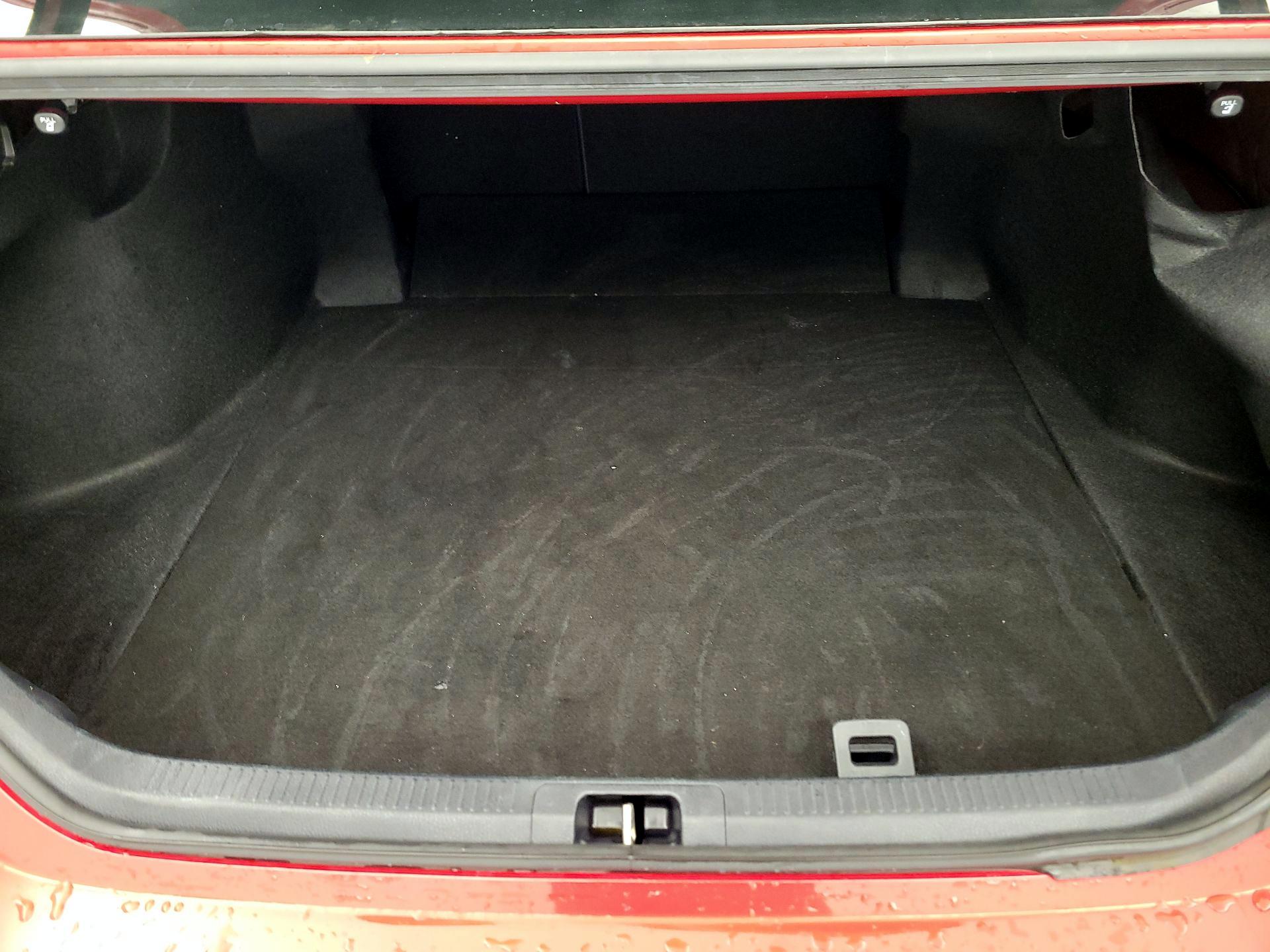 Thumbnail: 2022 Toyota Camry - 16