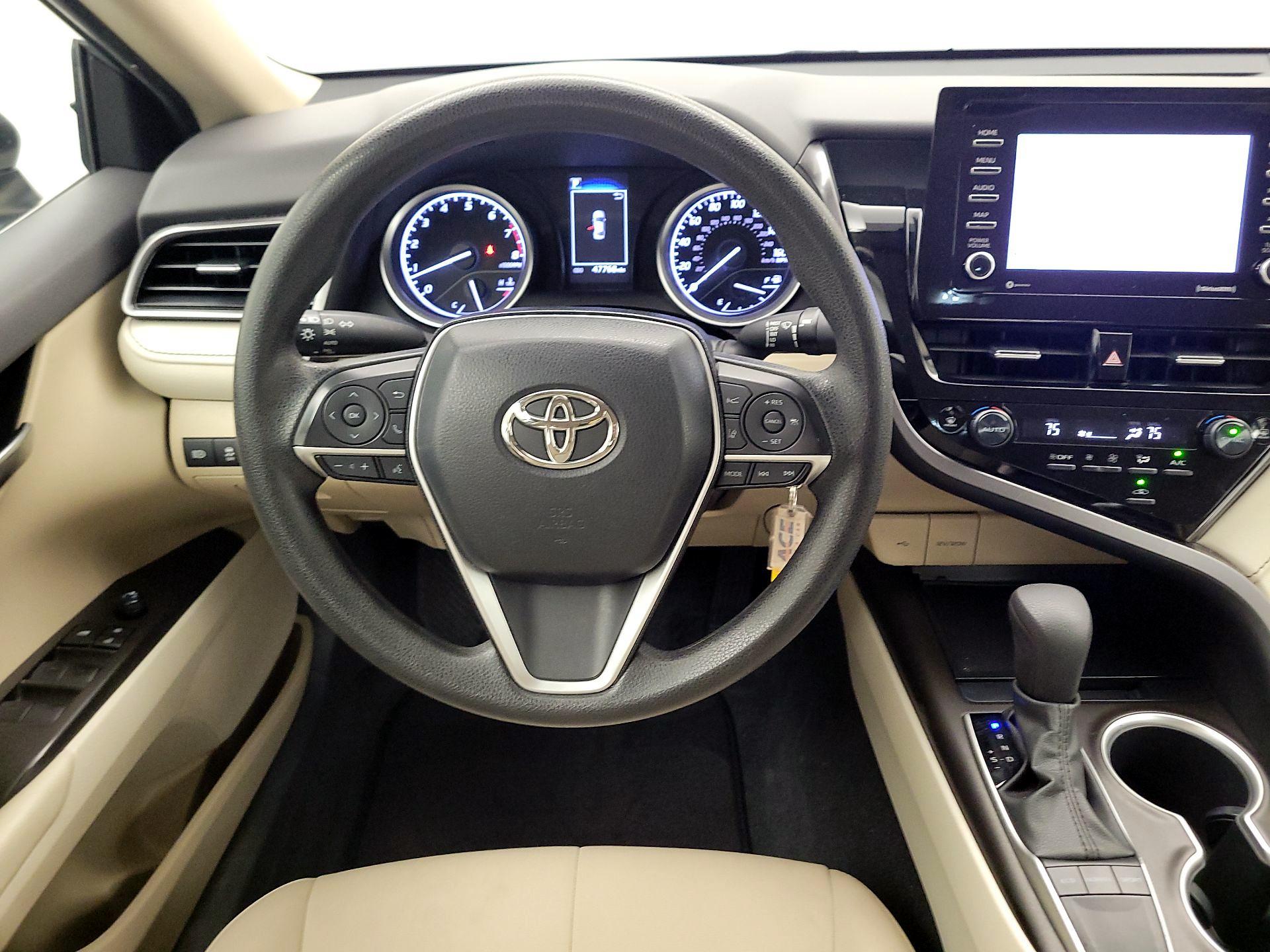 Thumbnail: 2023 Toyota Camry - 10