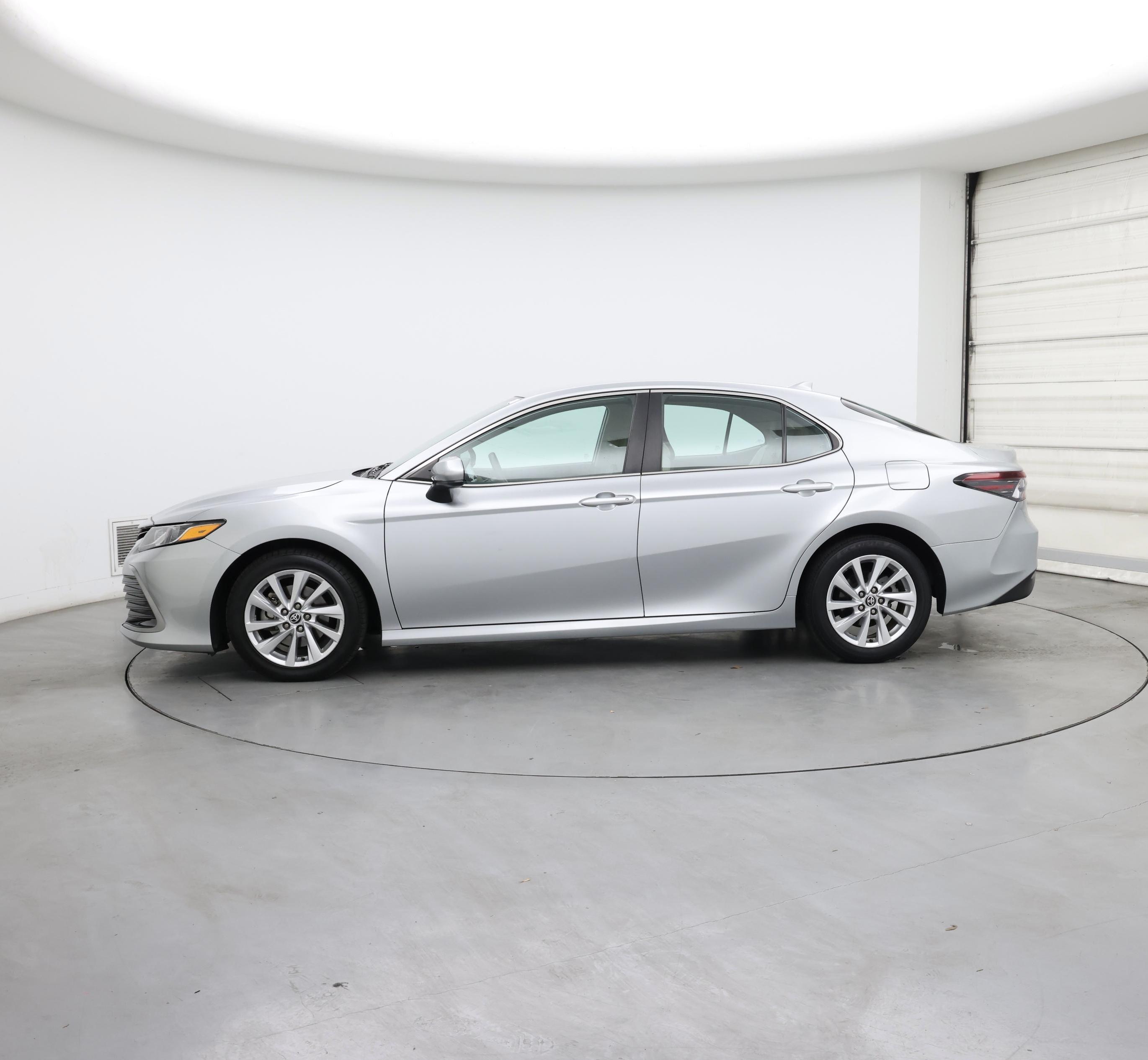 Thumbnail: 2023 Toyota Camry - 3