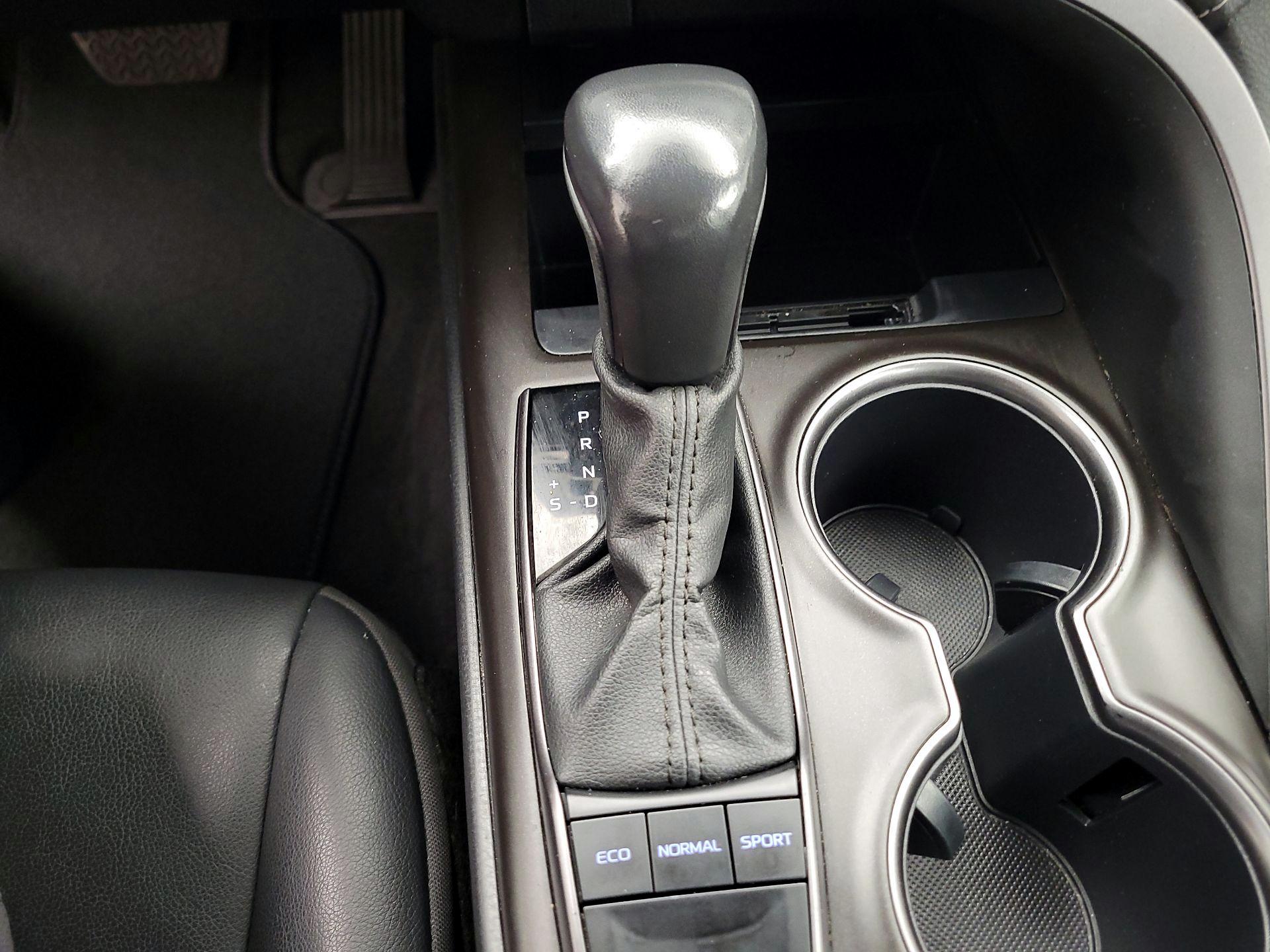 Thumbnail: 2024 Toyota Camry - 15