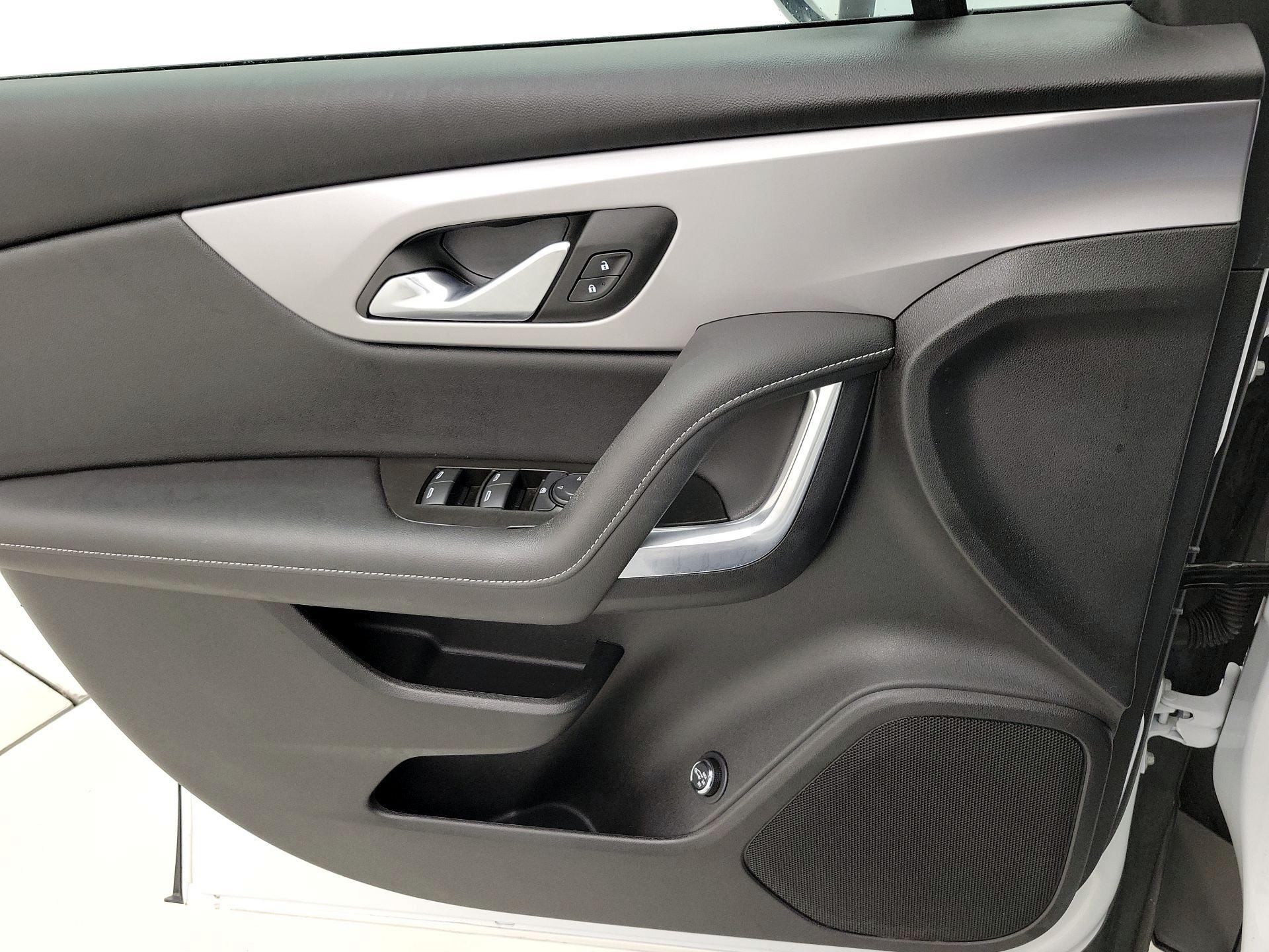 Thumbnail: 2023 Chevrolet Blazer - 12