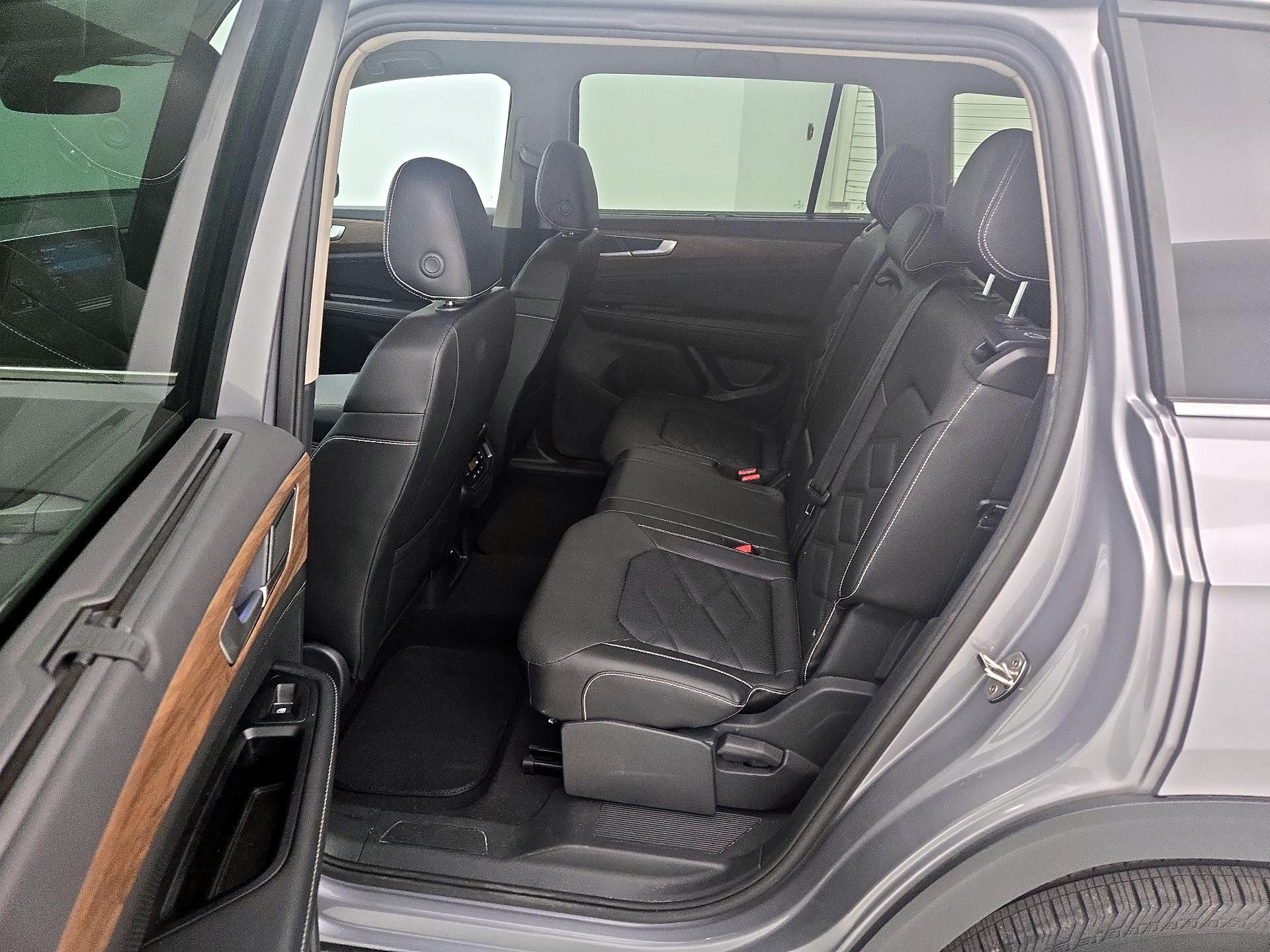 Thumbnail: 2025 Volkswagen Atlas - 19