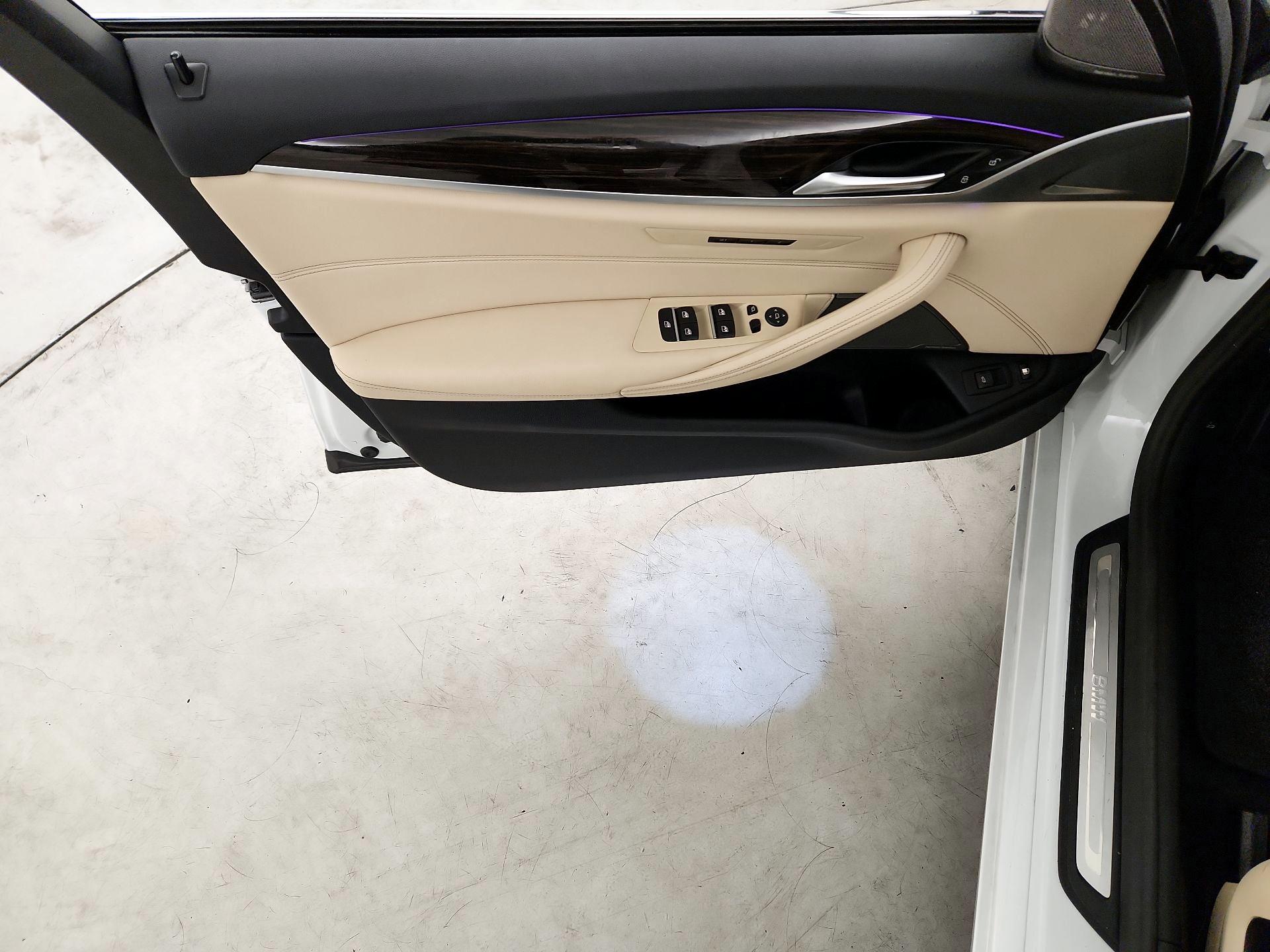 Thumbnail: 2023 BMW 5 Series - 12