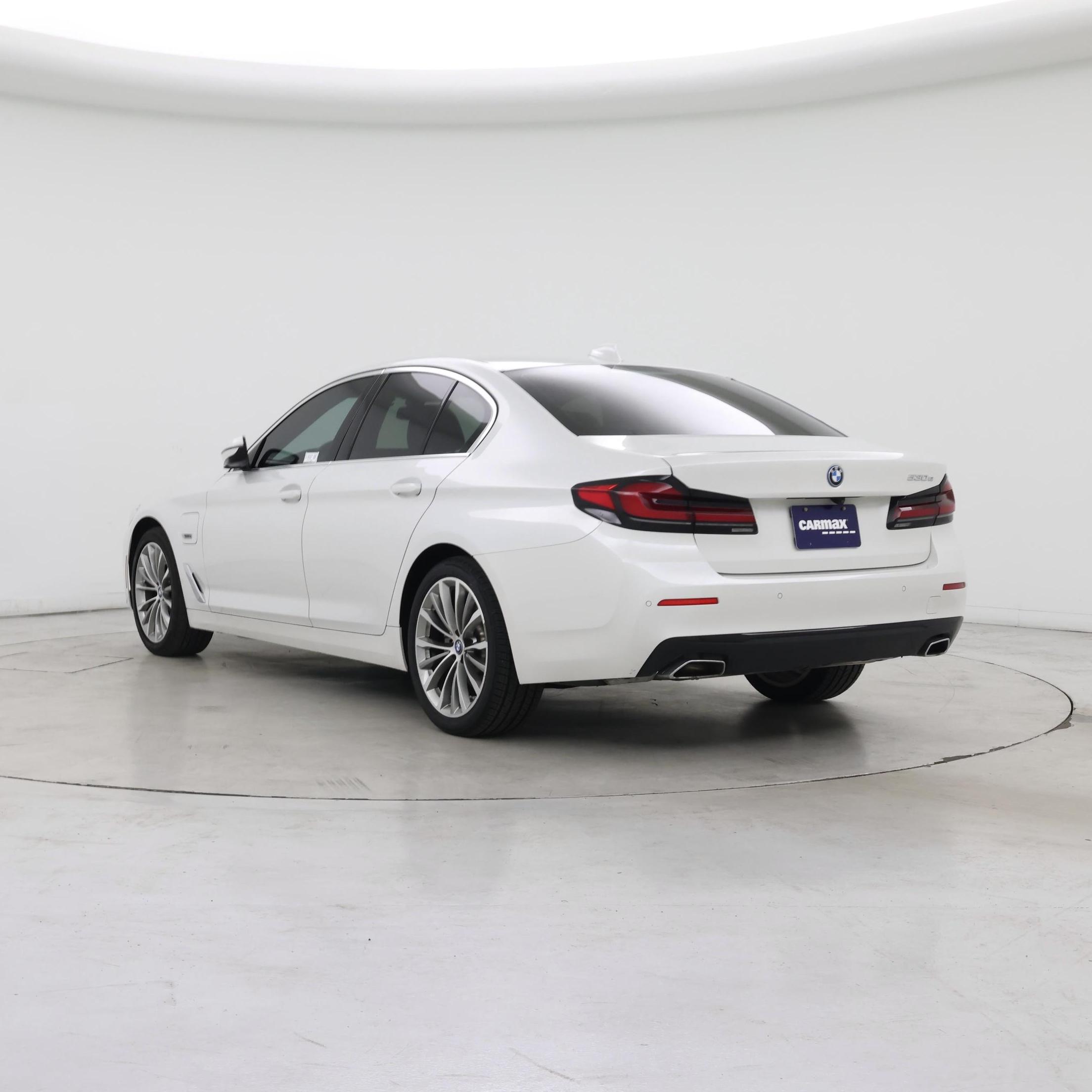 Thumbnail: 2023 BMW 5 Series - 2