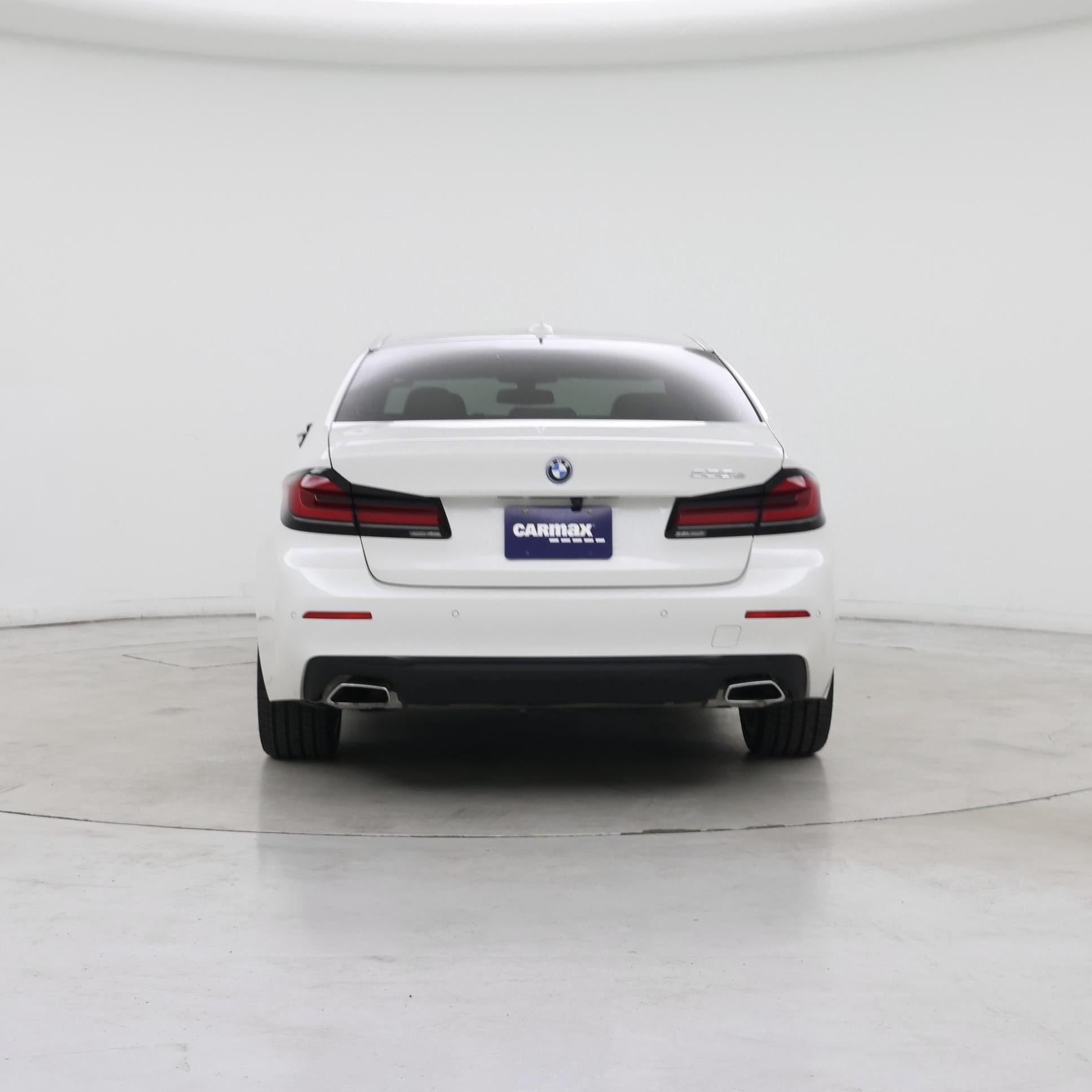 Thumbnail: 2023 BMW 5 Series - 6