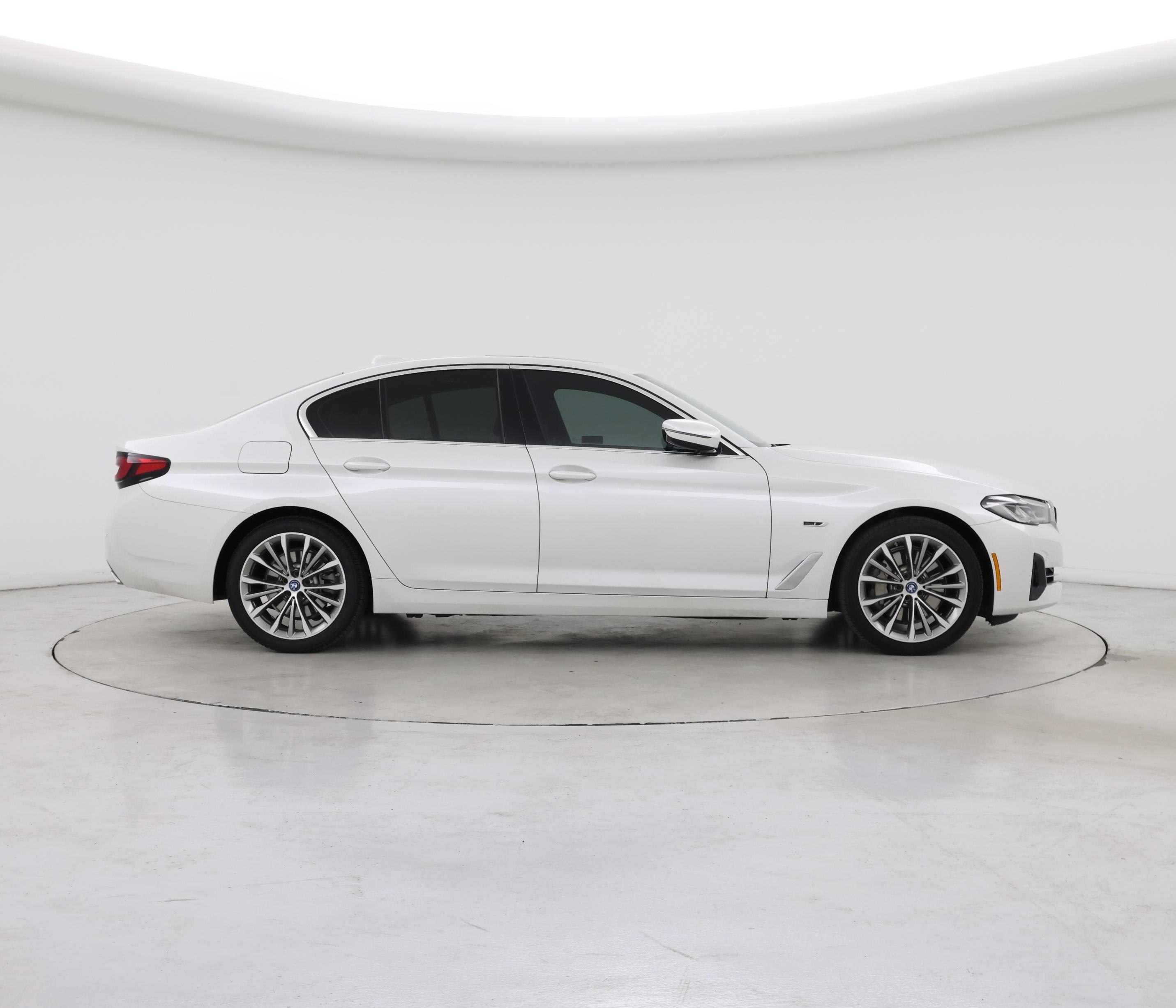Thumbnail: 2023 BMW 5 Series - 7