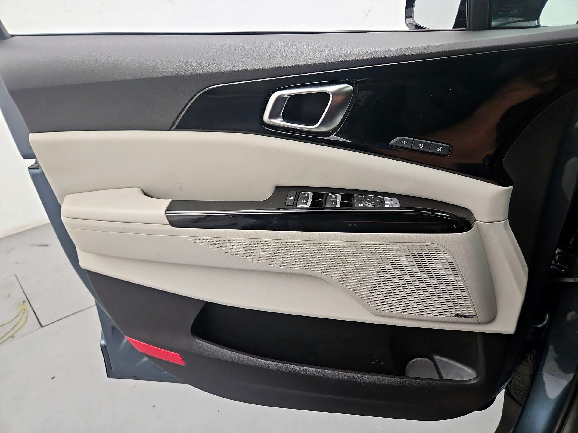 Thumbnail: 2024 Kia Carnival - 12