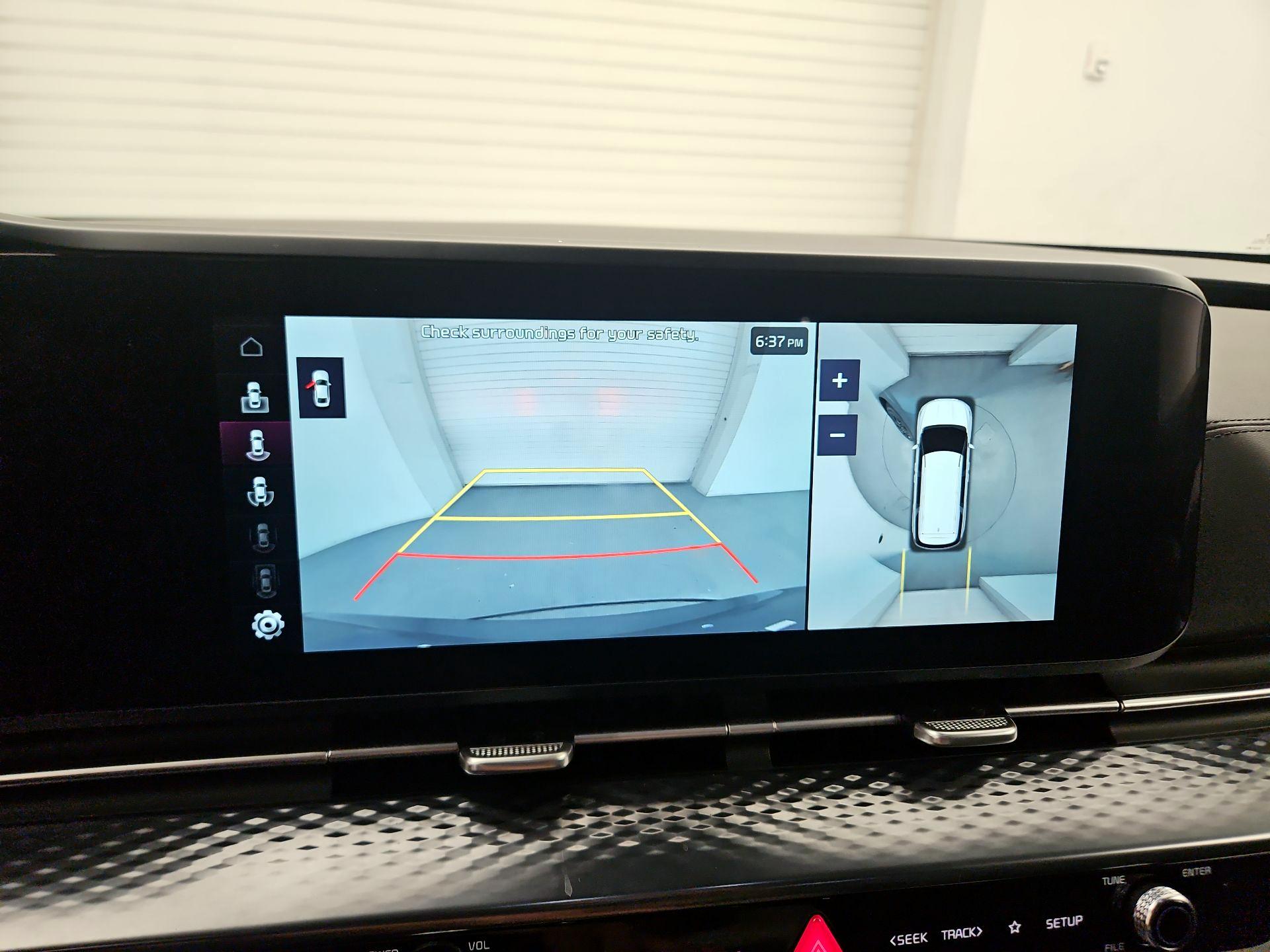 Thumbnail: 2024 Kia Carnival - 15