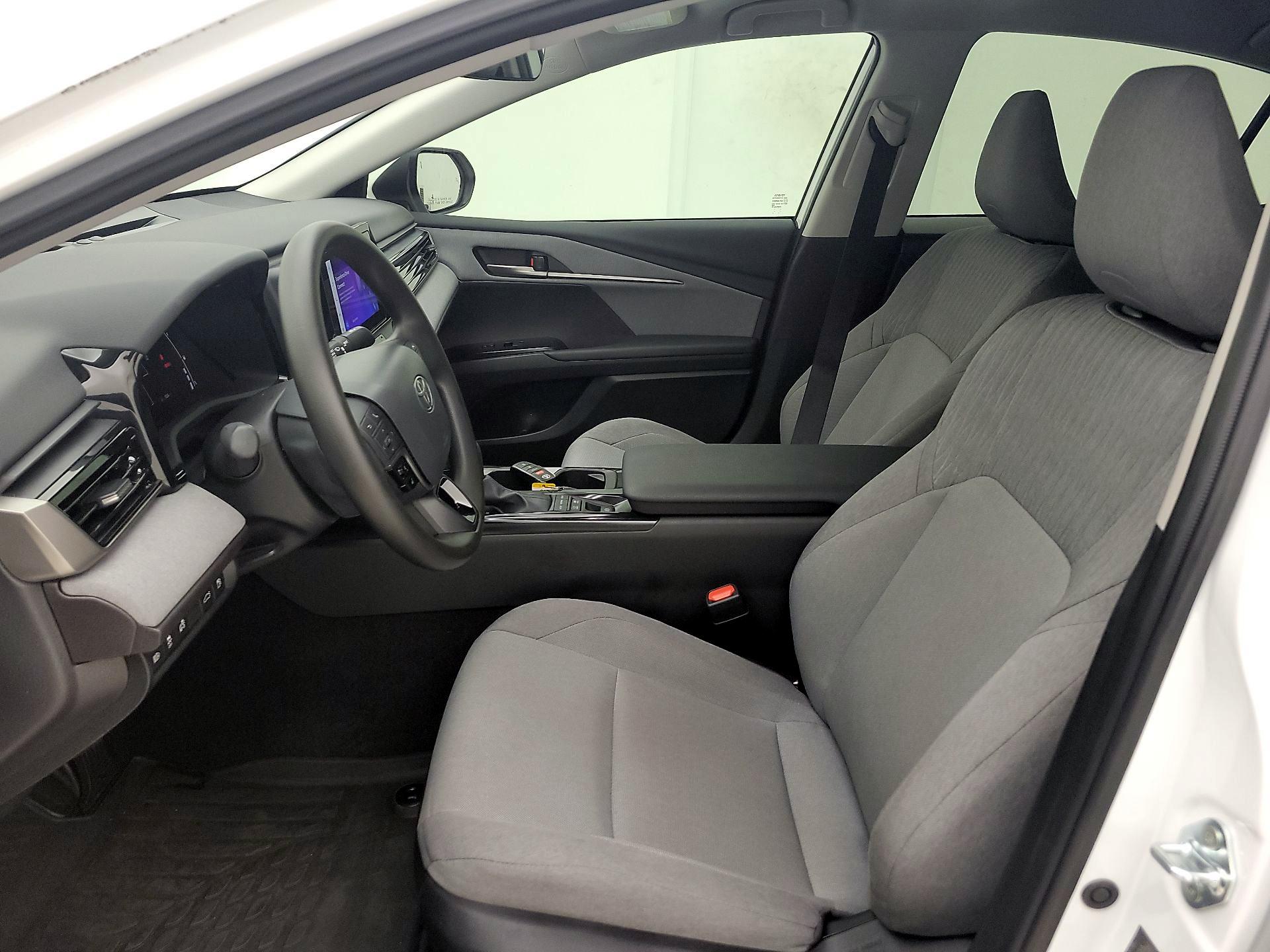 Thumbnail: 2025 Toyota Camry - 11