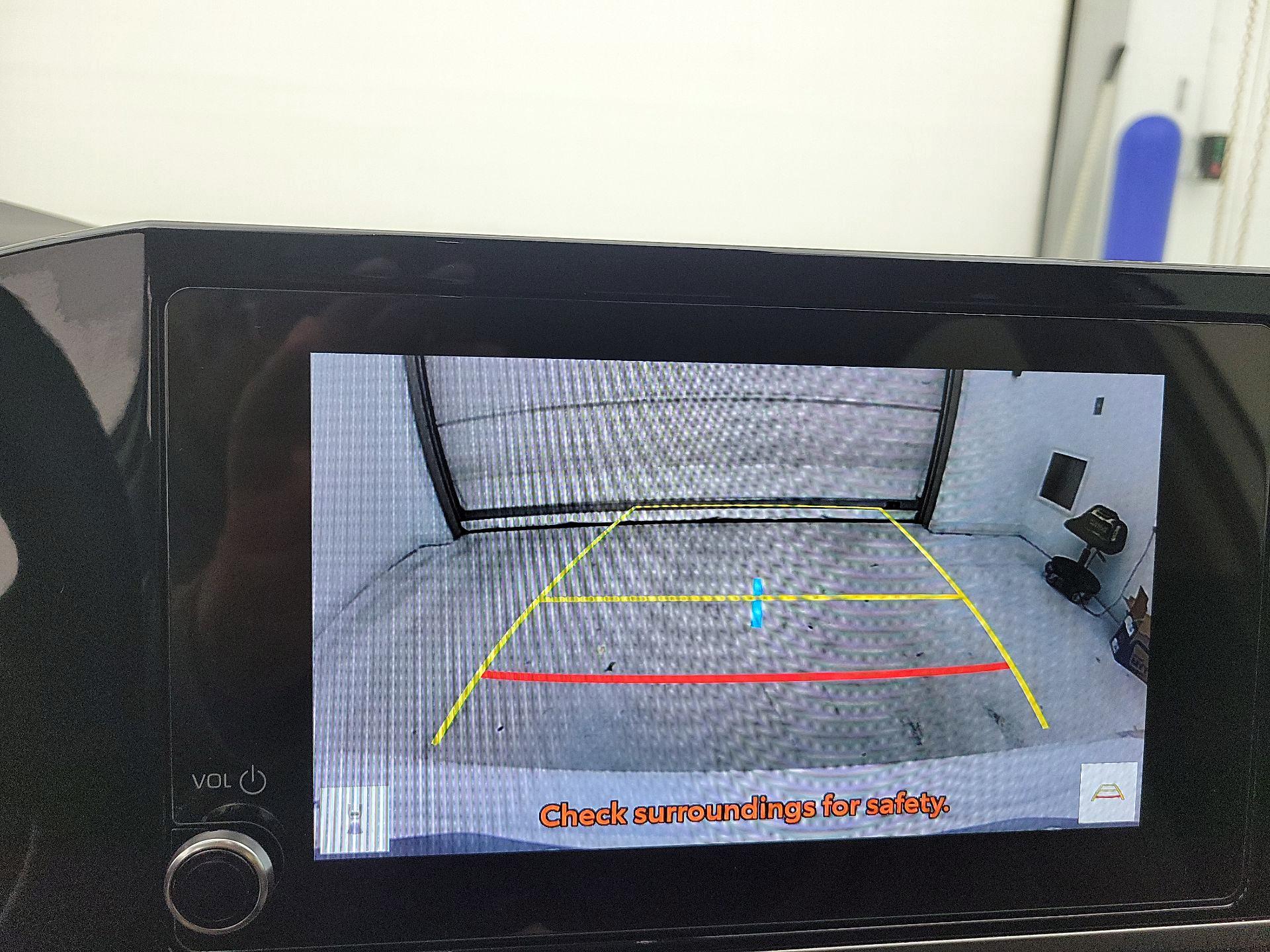 Thumbnail: 2025 Toyota Camry - 14