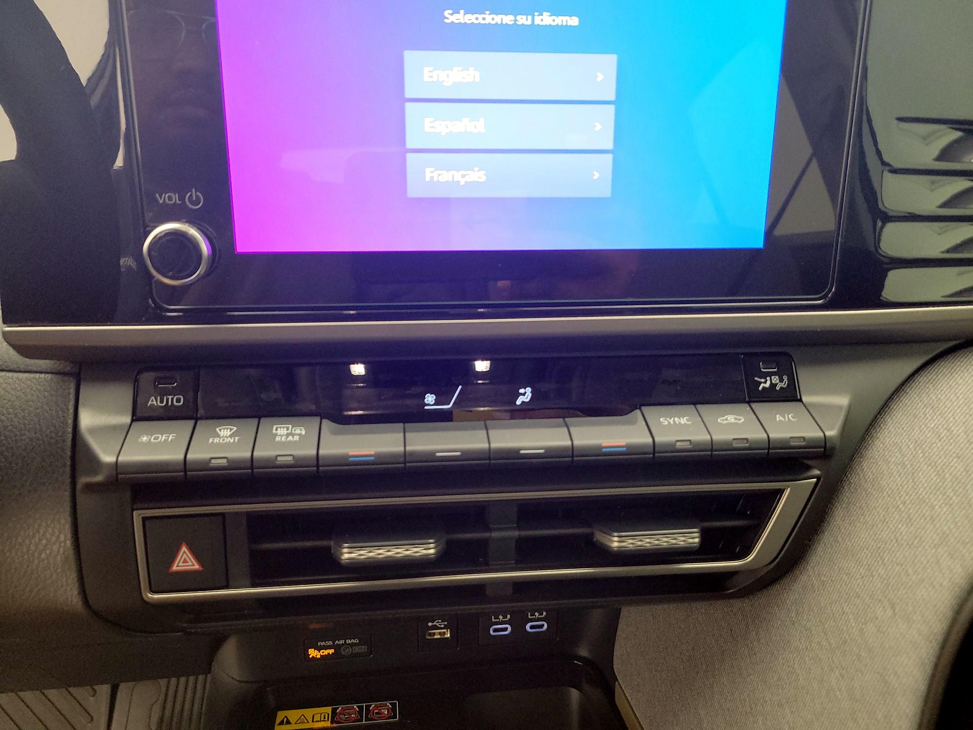 Thumbnail: 2025 Toyota Camry - 16