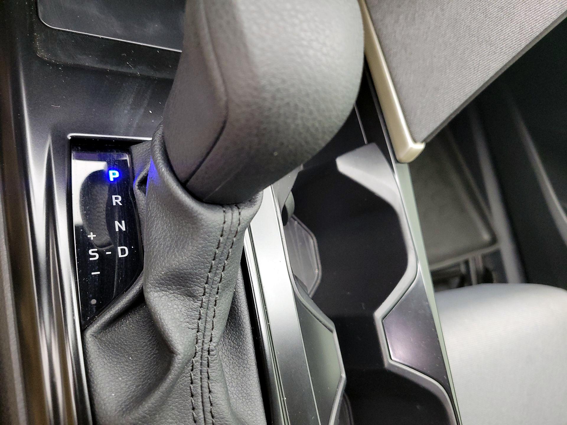 Thumbnail: 2025 Toyota Camry - 17