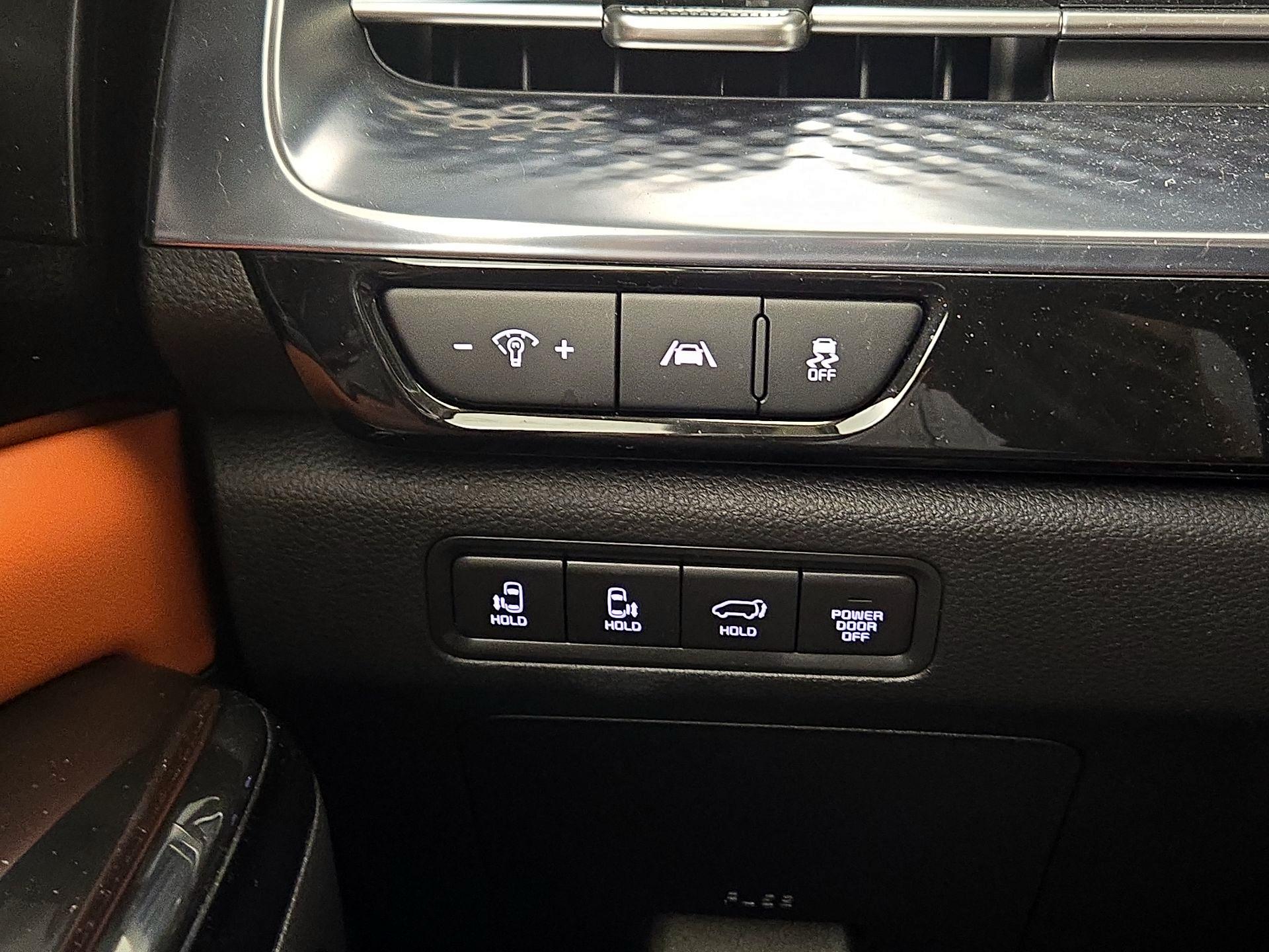 Thumbnail: 2024 Kia Carnival - 13