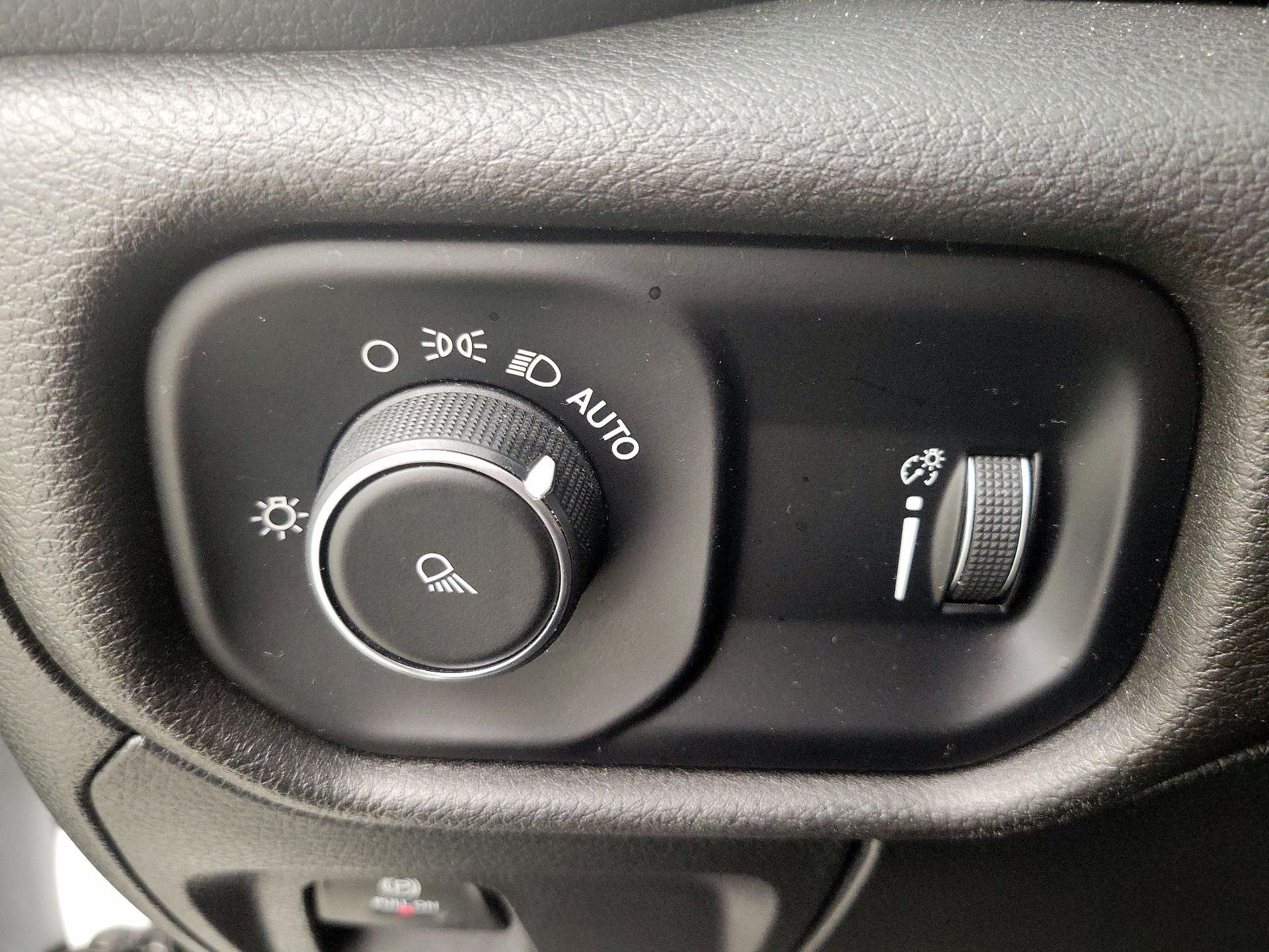 Thumbnail: 2023 RAM 1500 - 13