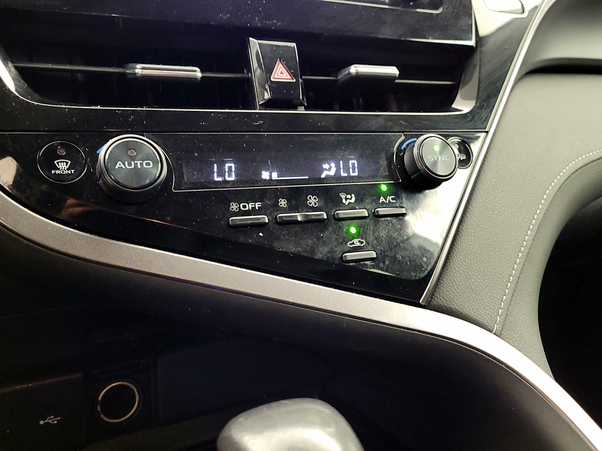 Thumbnail: 2024 Toyota Camry - 16