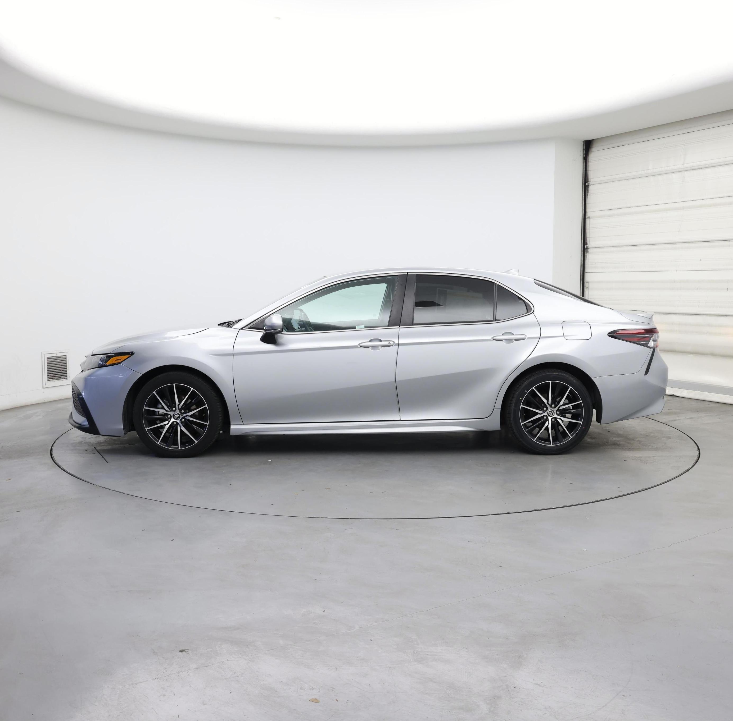 Thumbnail: 2024 Toyota Camry - 3