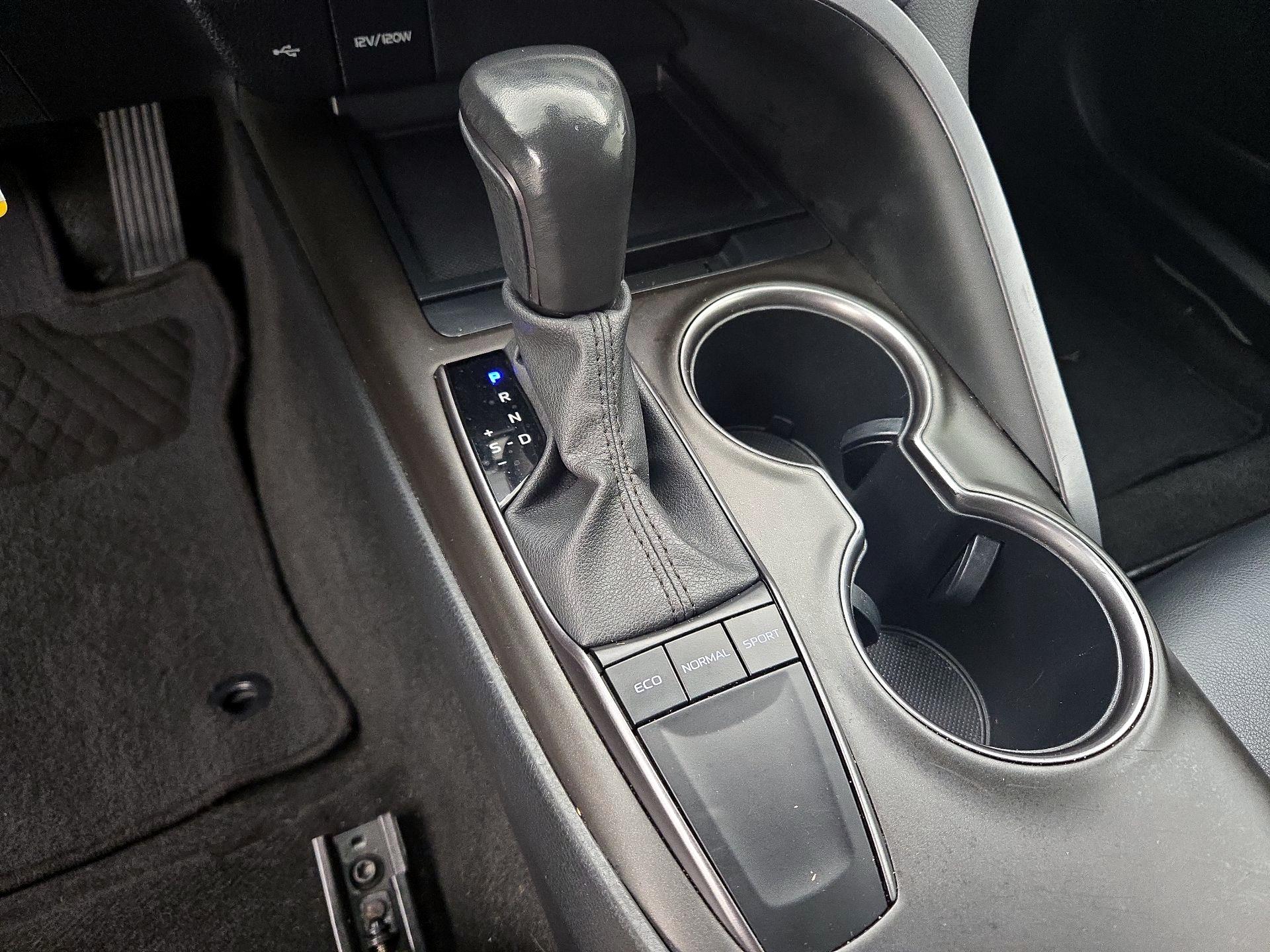 Thumbnail: 2023 Toyota Camry - 18