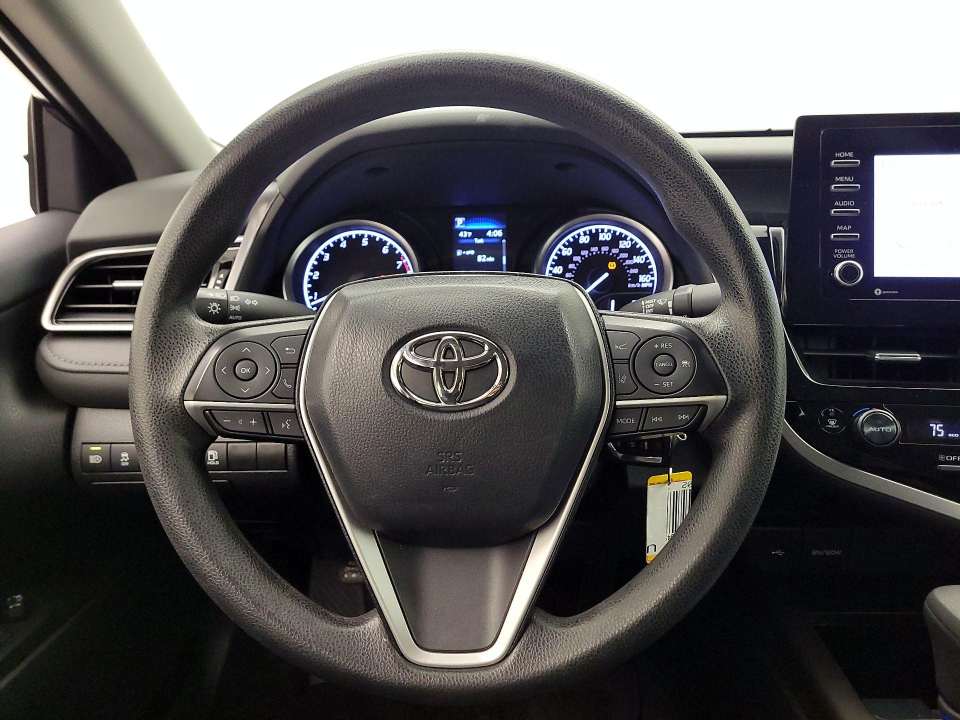 Thumbnail: 2023 Toyota Camry - 10