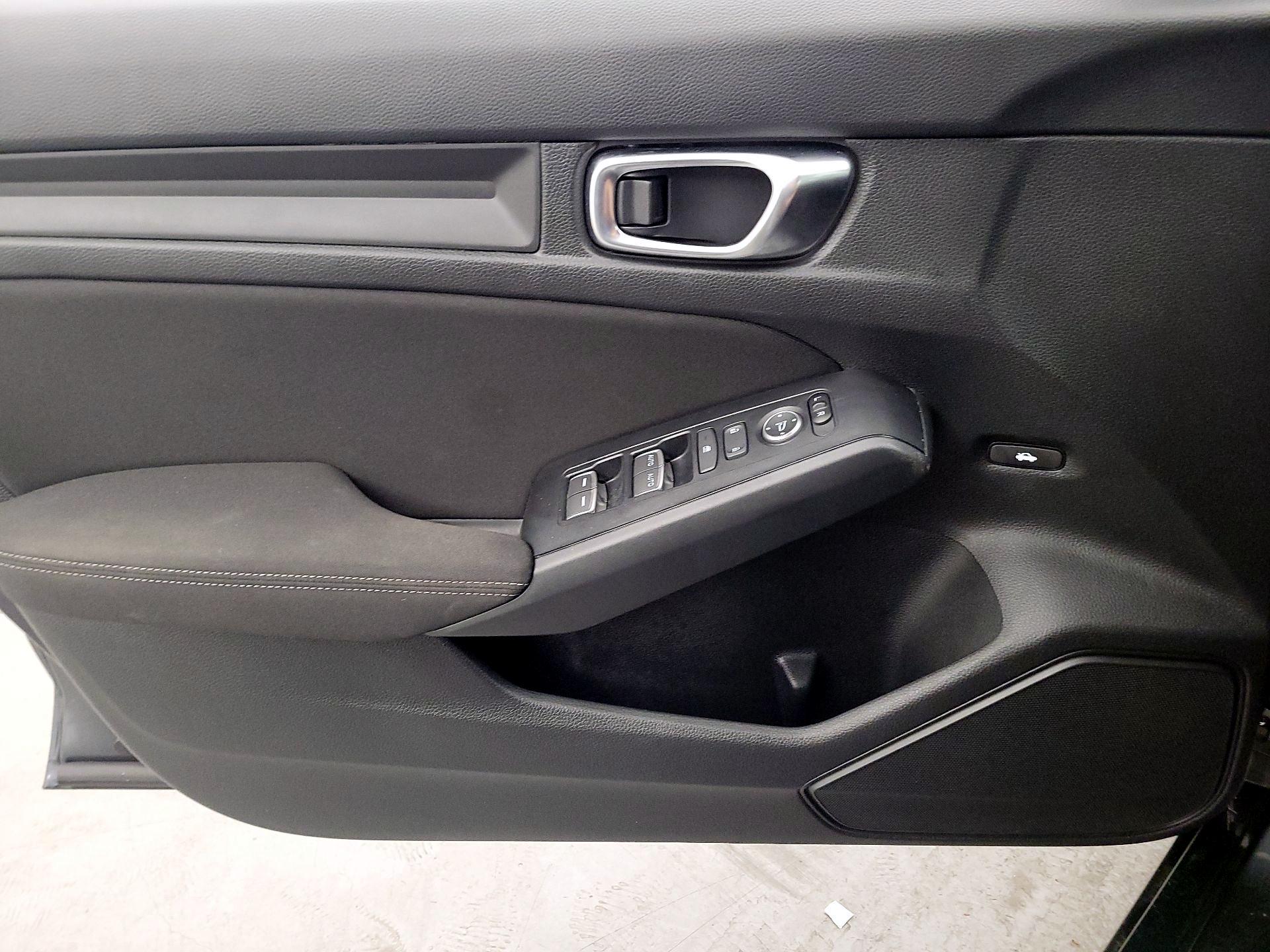 Thumbnail: 2025 Honda Civic - 12