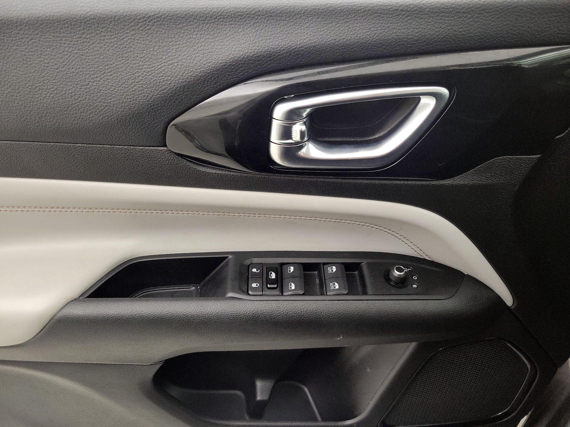 Thumbnail: 2022 Jeep Compass - 12