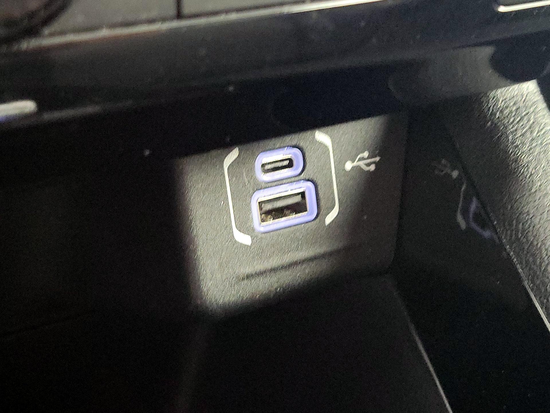 Thumbnail: 2022 Jeep Compass - 18