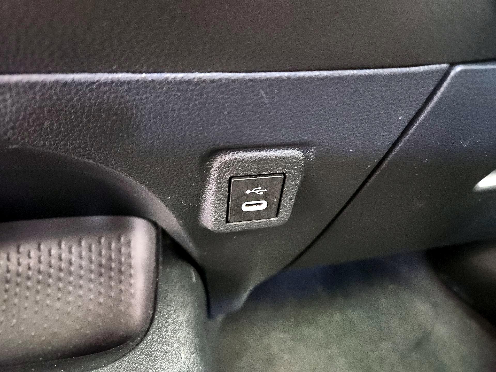 Thumbnail: 2024 Toyota Corolla - 18