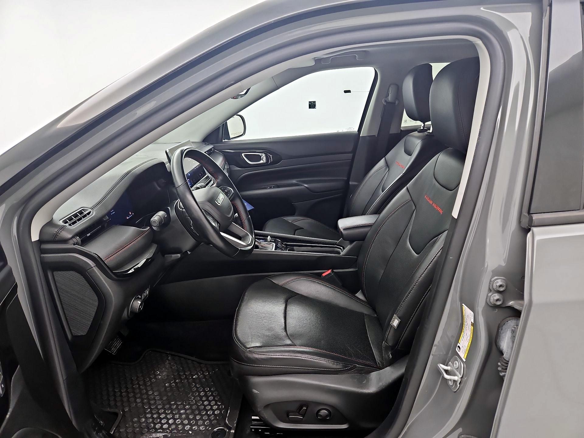 Thumbnail: 2022 Jeep Compass - 11