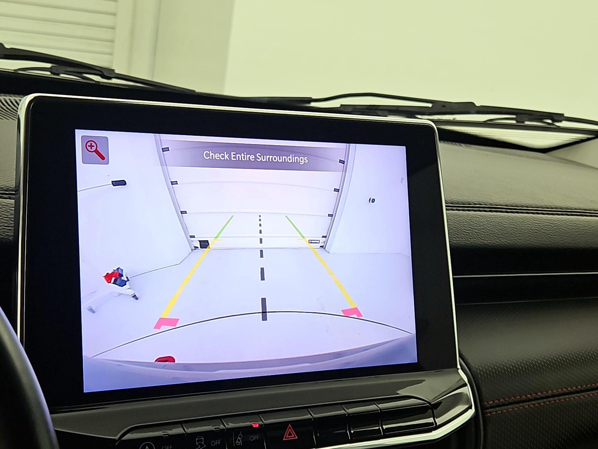 Thumbnail: 2022 Jeep Compass - 15