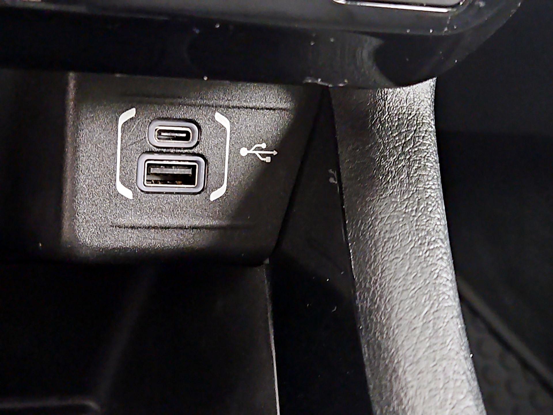 Thumbnail: 2022 Jeep Compass - 19