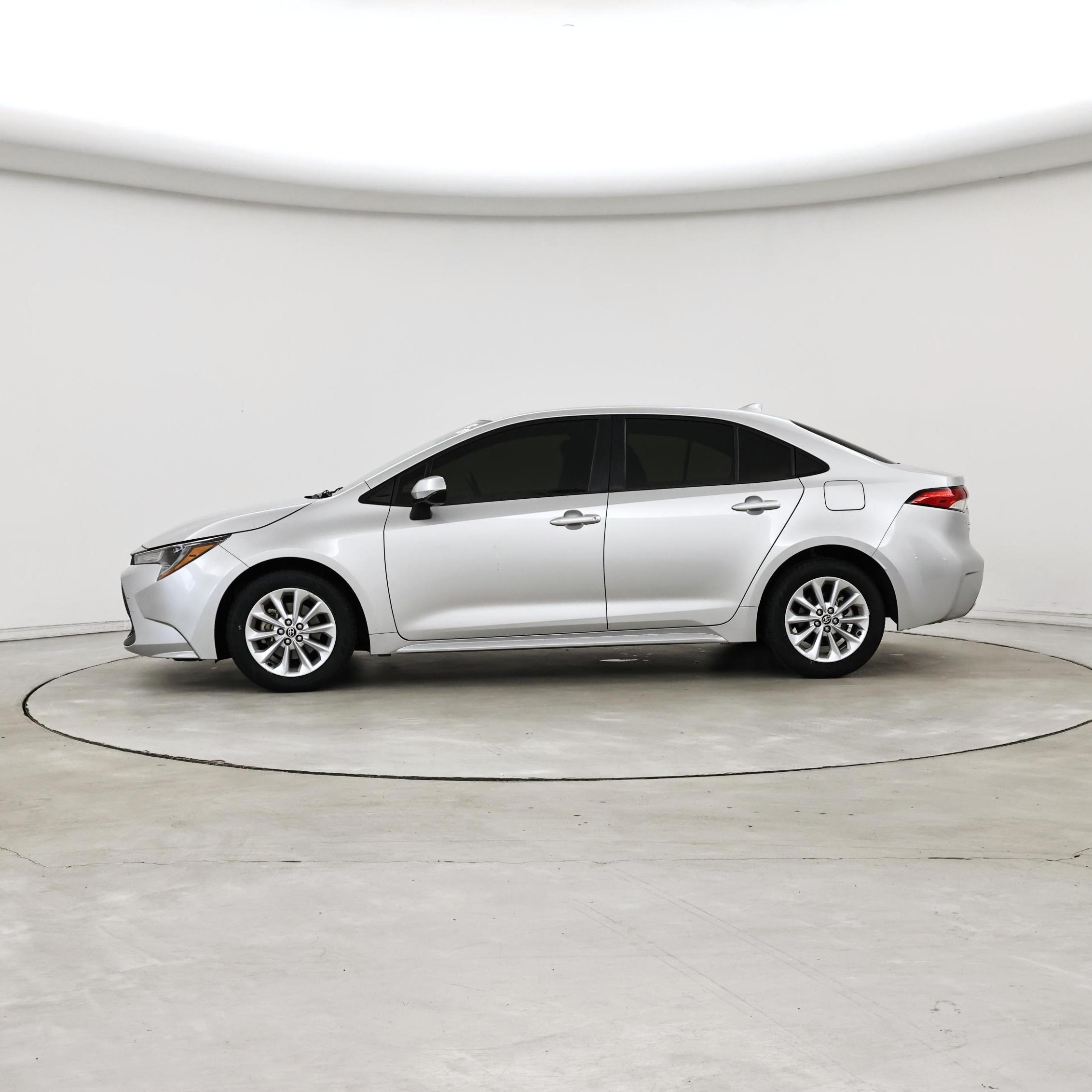 Thumbnail: 2022 Toyota Corolla - 3